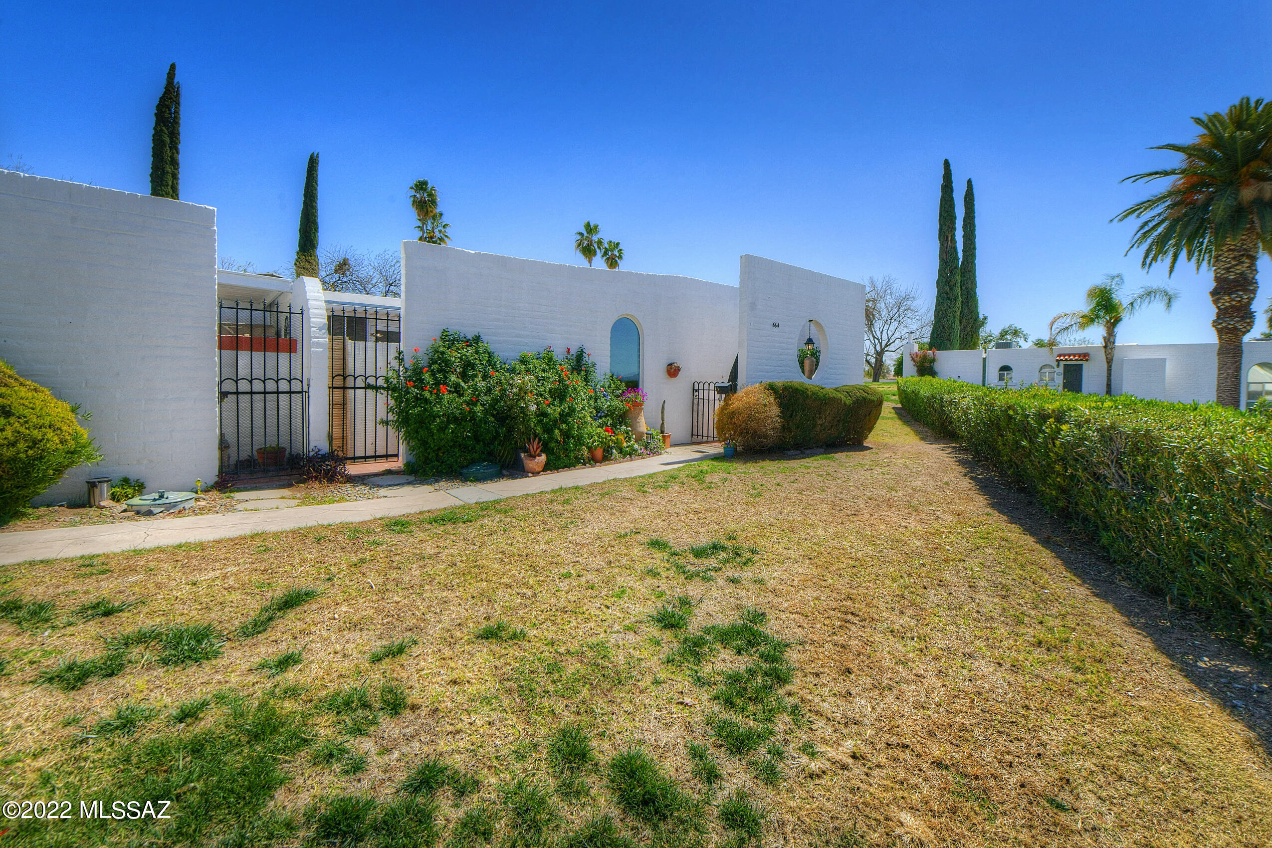 Las Lomitas (1) - Residential
