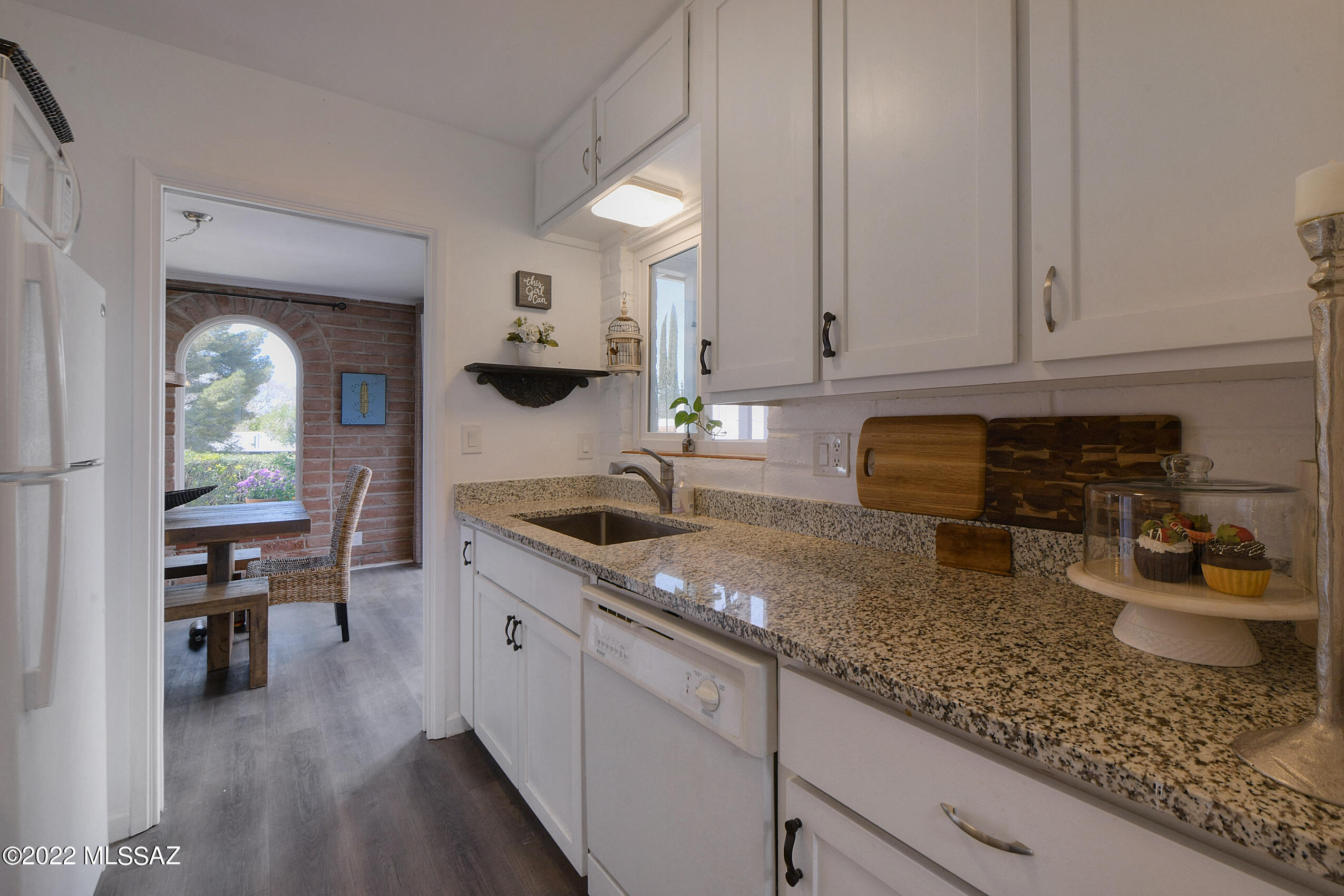 Las Lomitas (1) - Residential