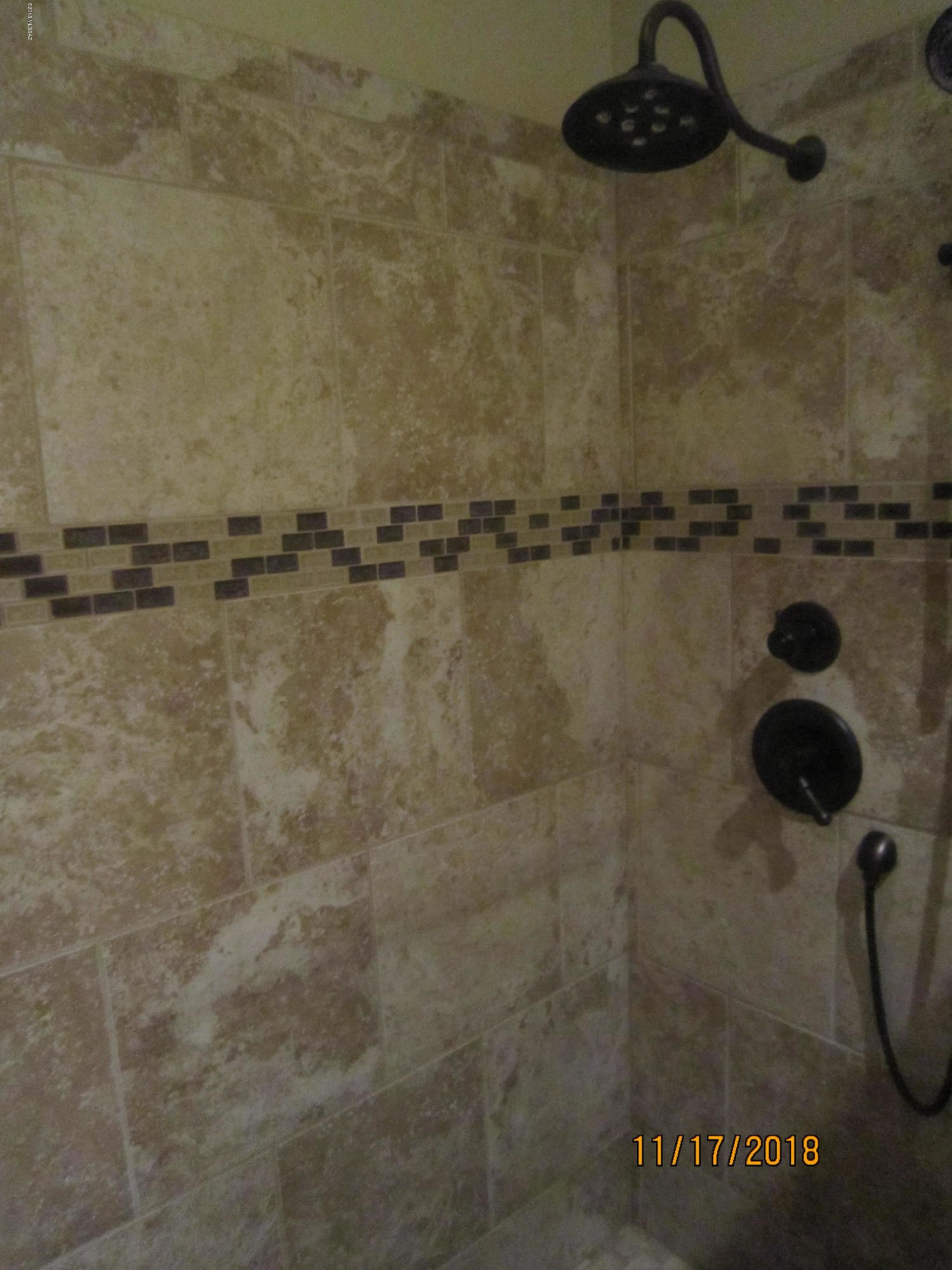 Vista Del Rio (1-217) - Residential Lease