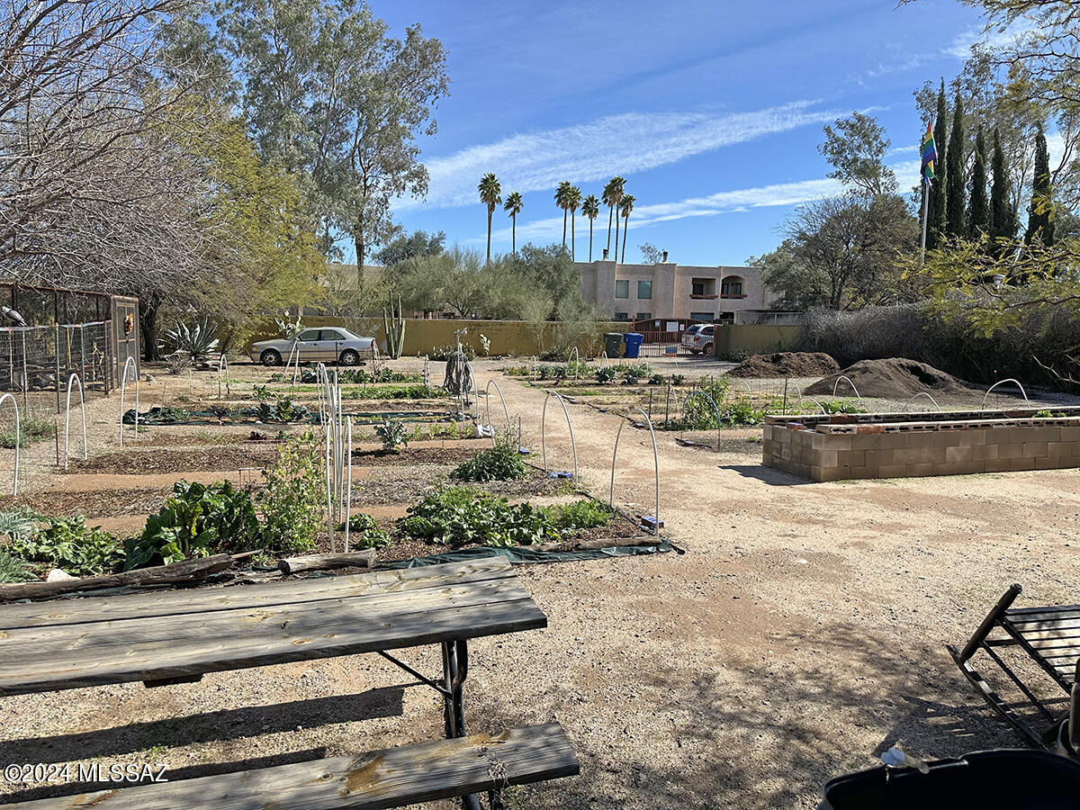 Madelyn Park Annex - Land