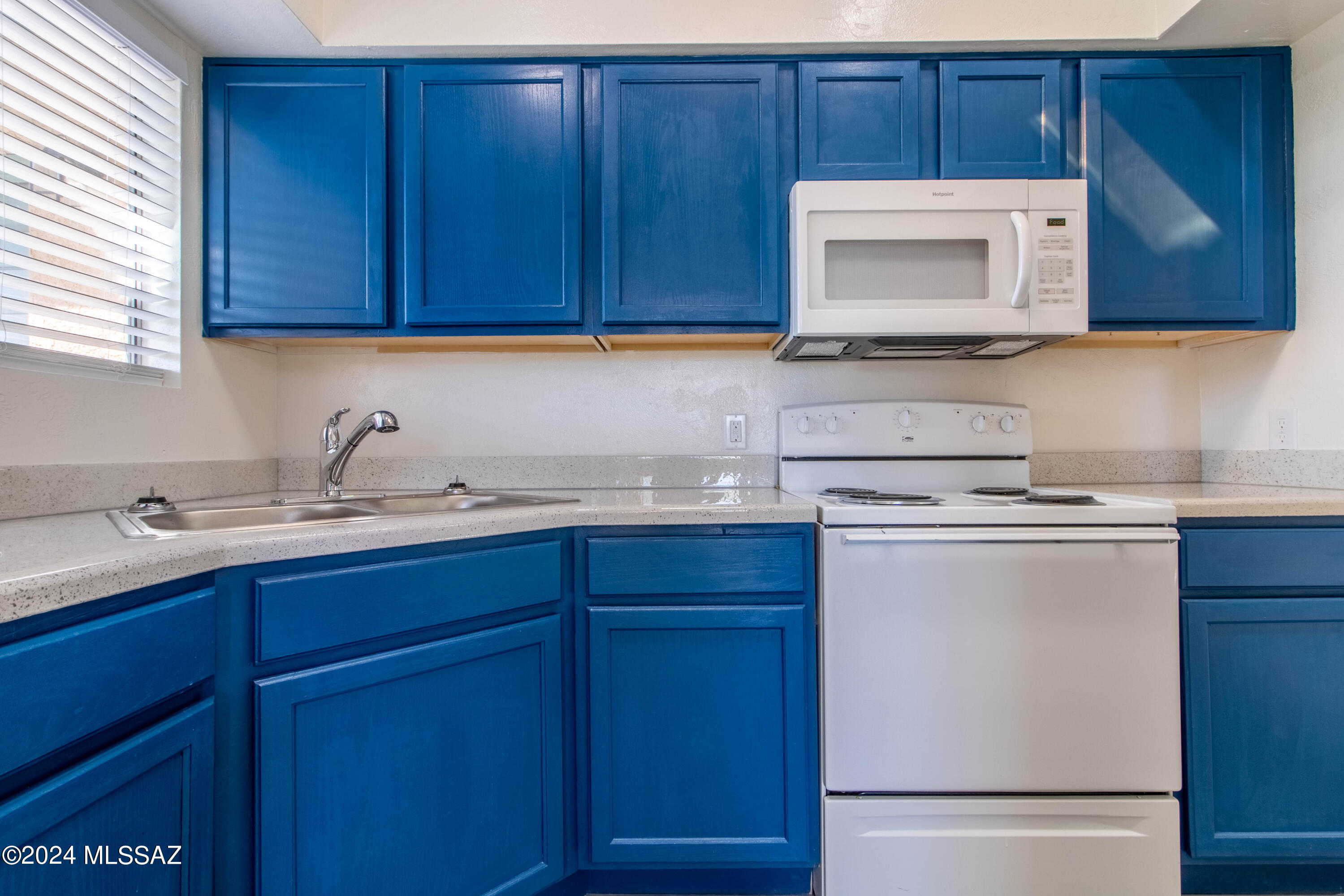 El Cortez Heights - Residential Lease