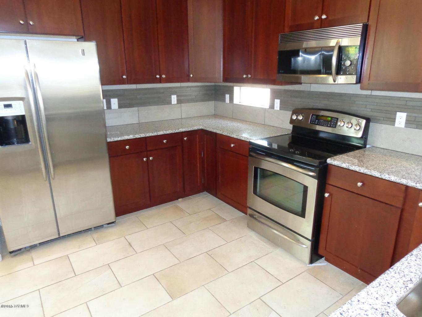 Somerset Canyon Neighborhood 10, Par. X,Y - Residential Lease