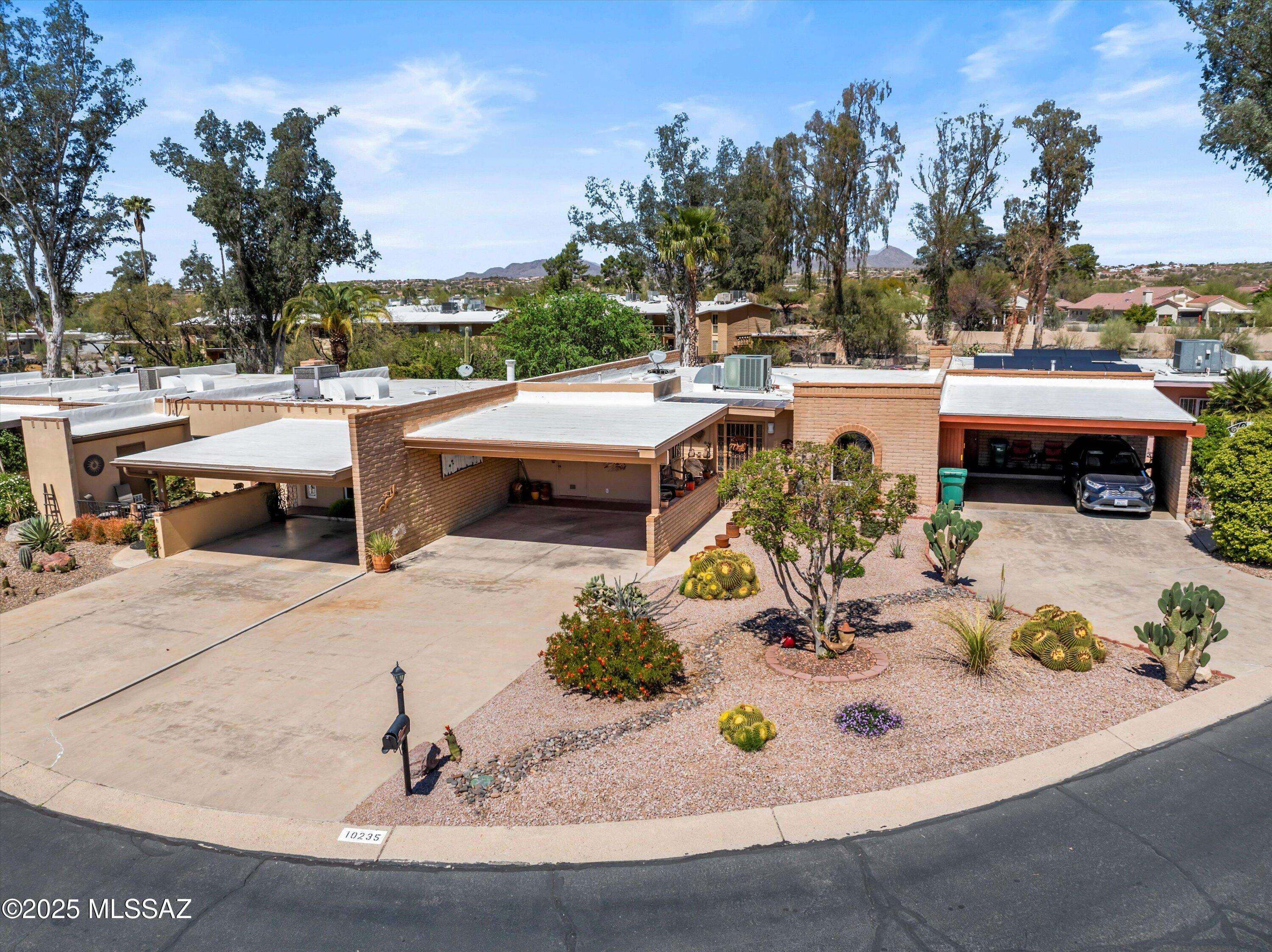 Oro Valley Townhouses (47-52, 58-91) - Residential