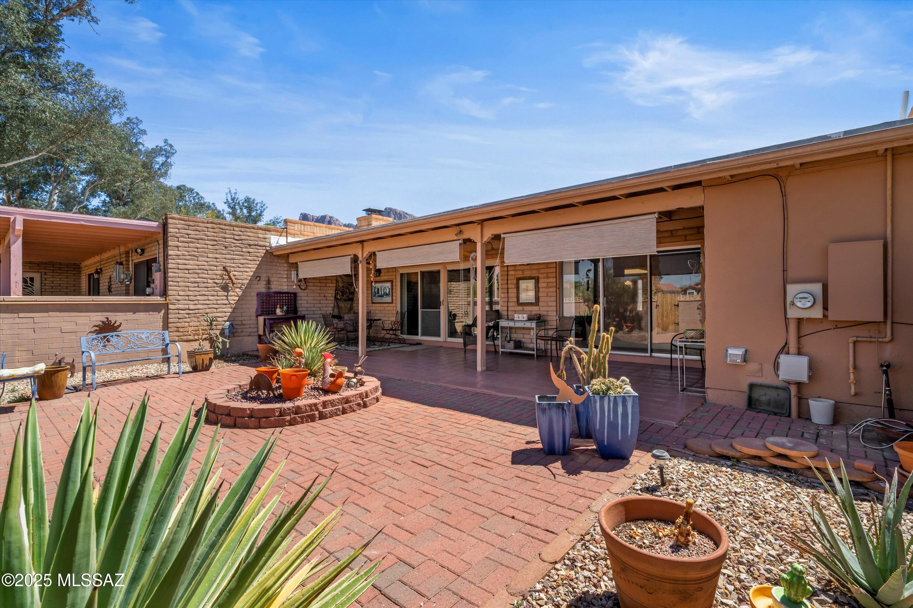 Oro Valley Townhouses (47-52, 58-91) - Residential