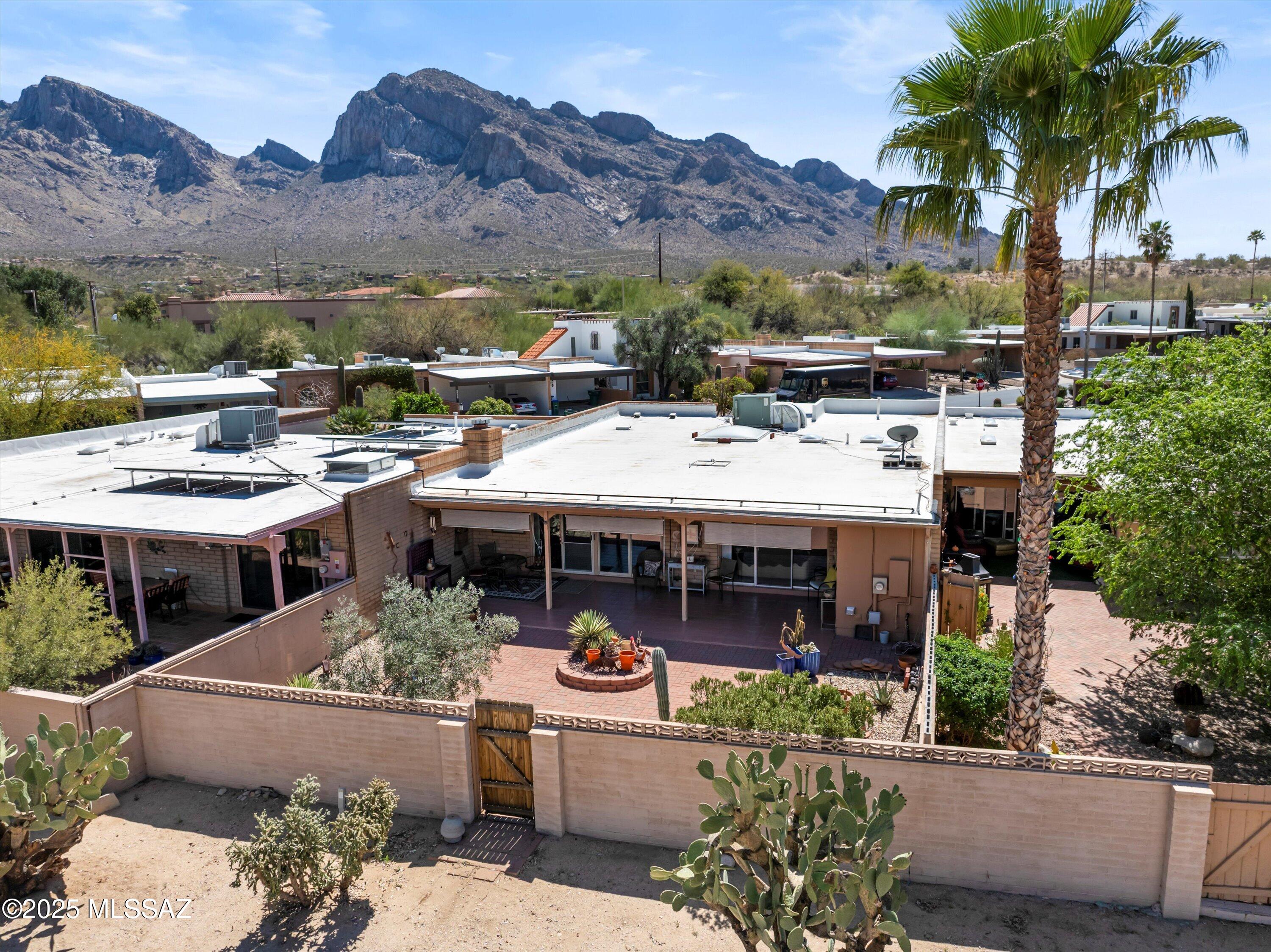 Oro Valley Townhouses (47-52, 58-91) - Residential