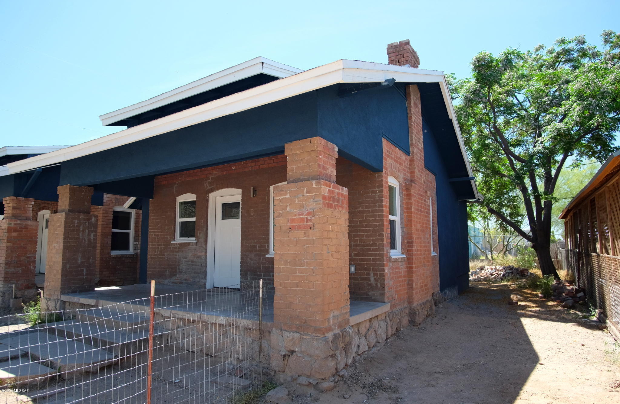 Text 520.250.8986 for more info and to schedule a showing.

Walk or bike Downtown from this freshly renovated Craftsman style 1bed/1bath unit located at the up and coming Five Points corner of Tucson, just south of Armory Park. Premium Contemporary finishes throughout the unit including; stainless appliances w/gas range; sustainably-harvested solid wood plank flooring & contemporary hexagon ceramic tile throughout the unit; high efficiency air conditioning/heat; dimensional tile and rain shower head in shower; in unit washer/dryer included; and energy efficient windows and doors. 12 mo minimum lease, $50/adult Application Fee, $1350.00 Security Deposit, $150/pet Pet Fee with approved pet, $200 cleaning fee. Water/sewer/trash included in rent. Tenant pays electric and gas.