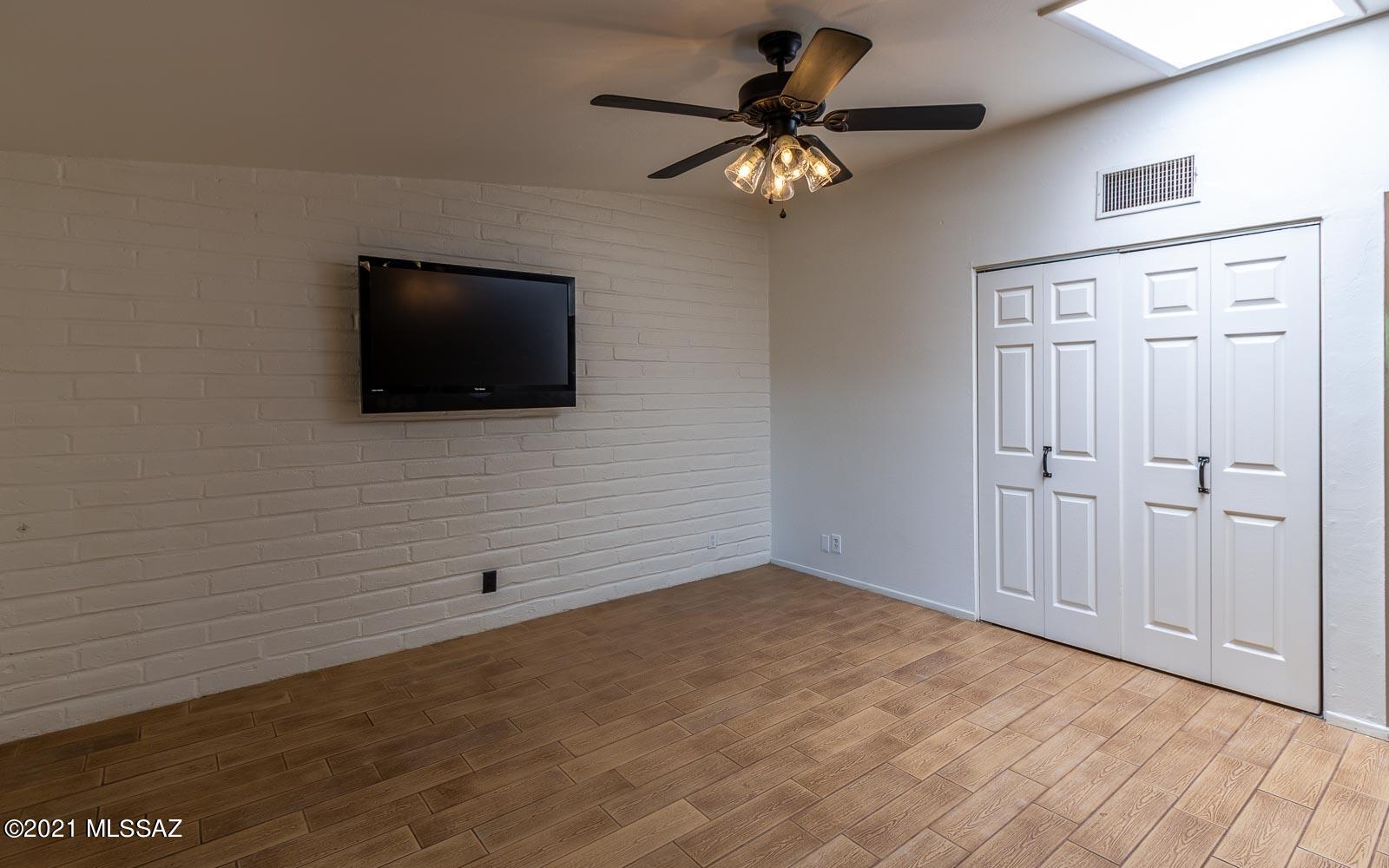 Indian Ridge Terrace (33-109) - Residential