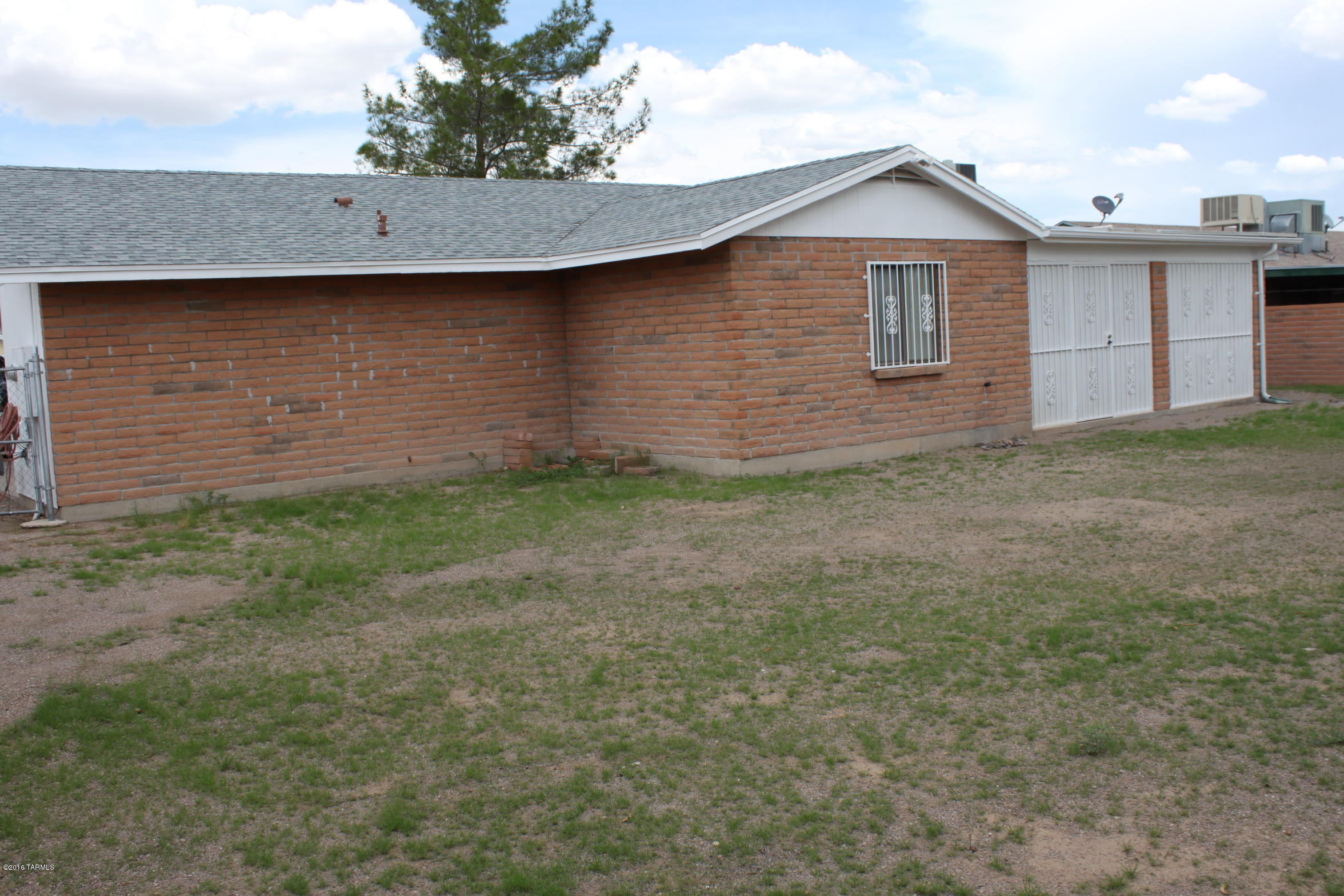 Westview(1-142) - Residential Lease