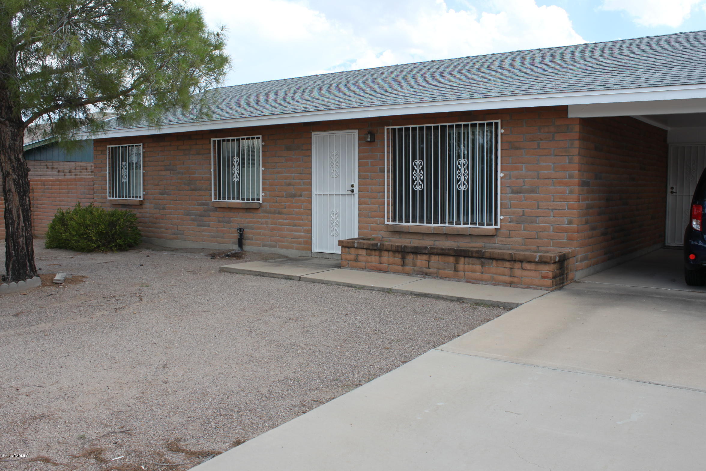Westview(1-142) - Residential Lease