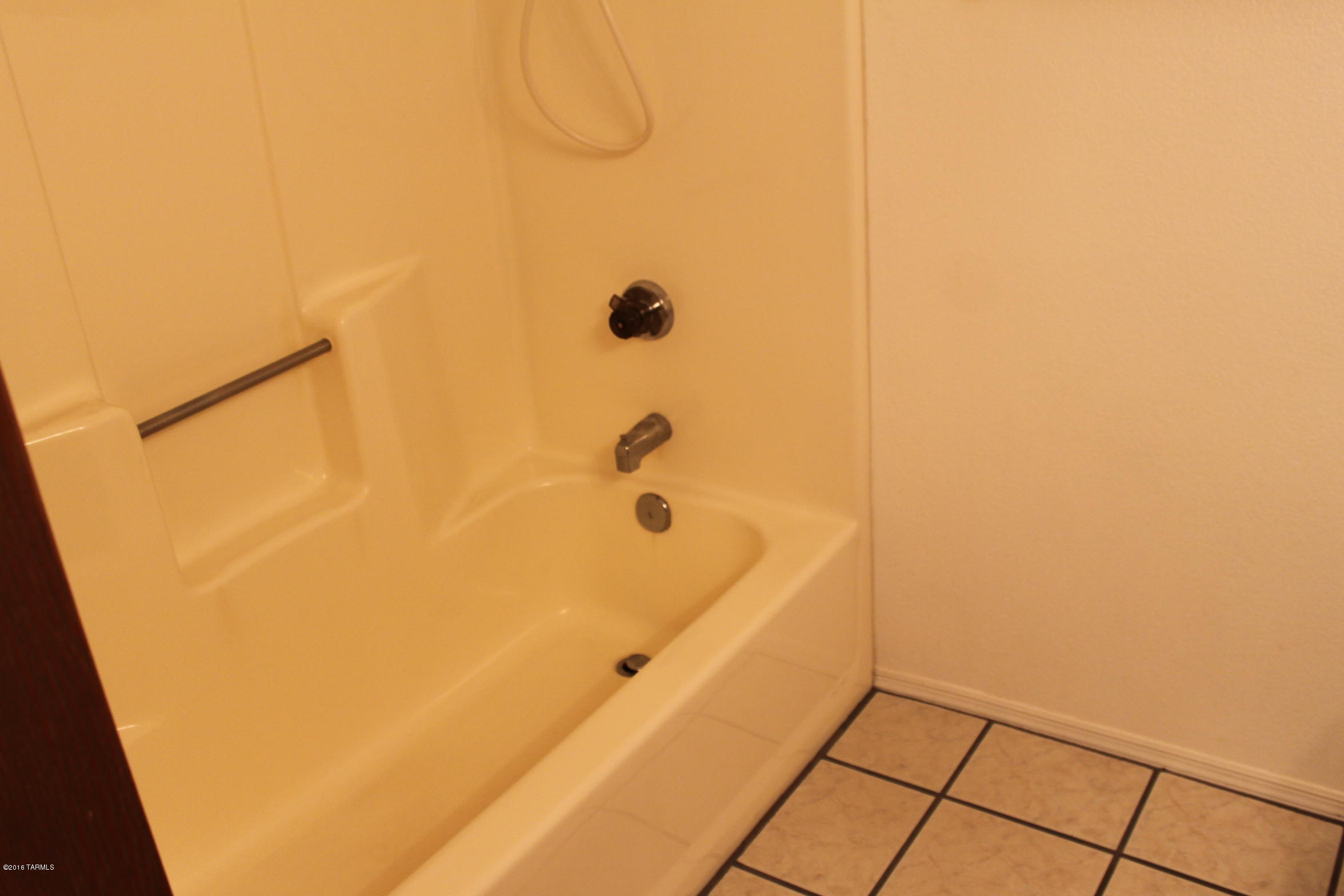 Westview(1-142) - Residential Lease