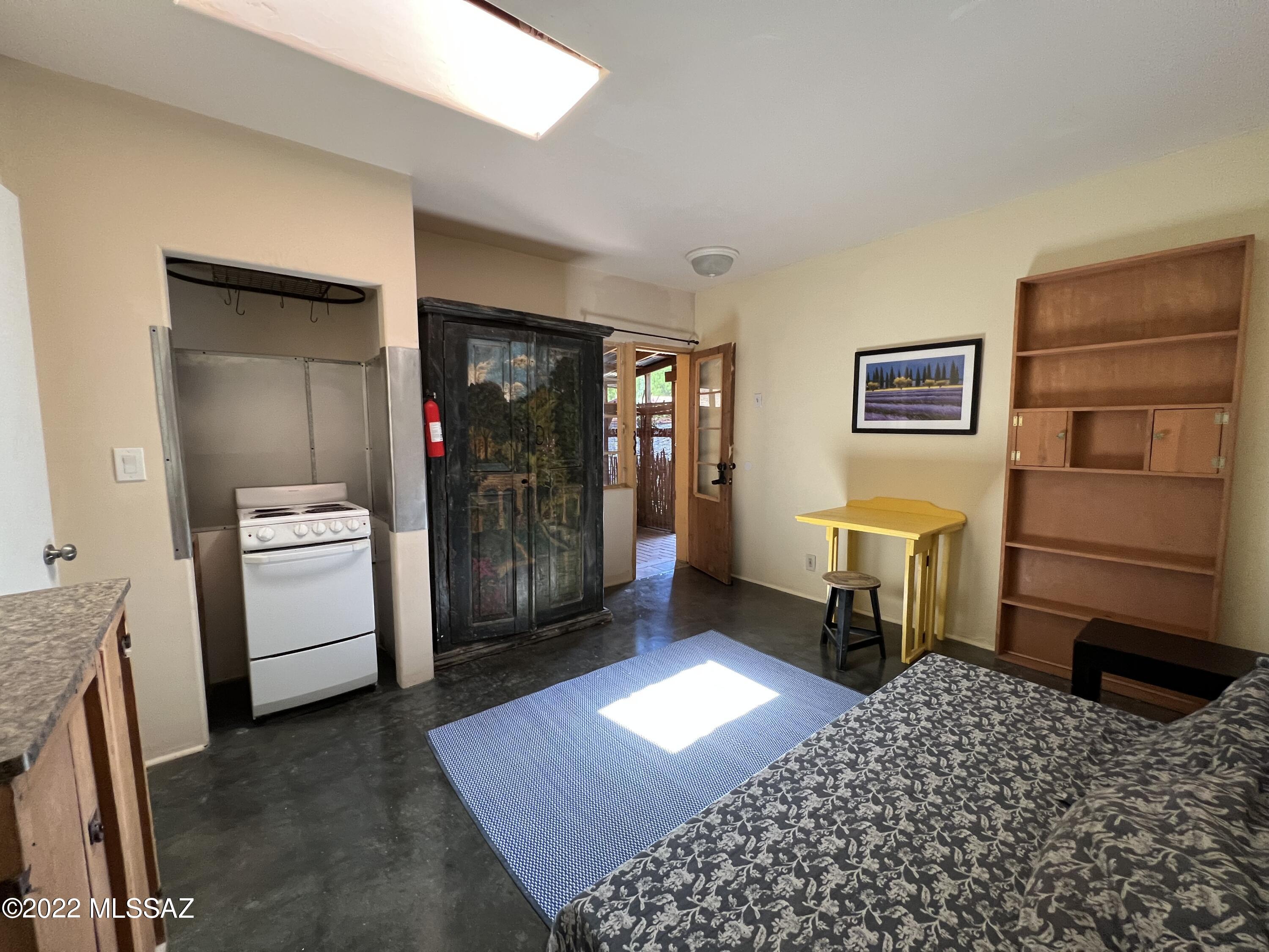 La Mirada (1-8) - Residential Lease