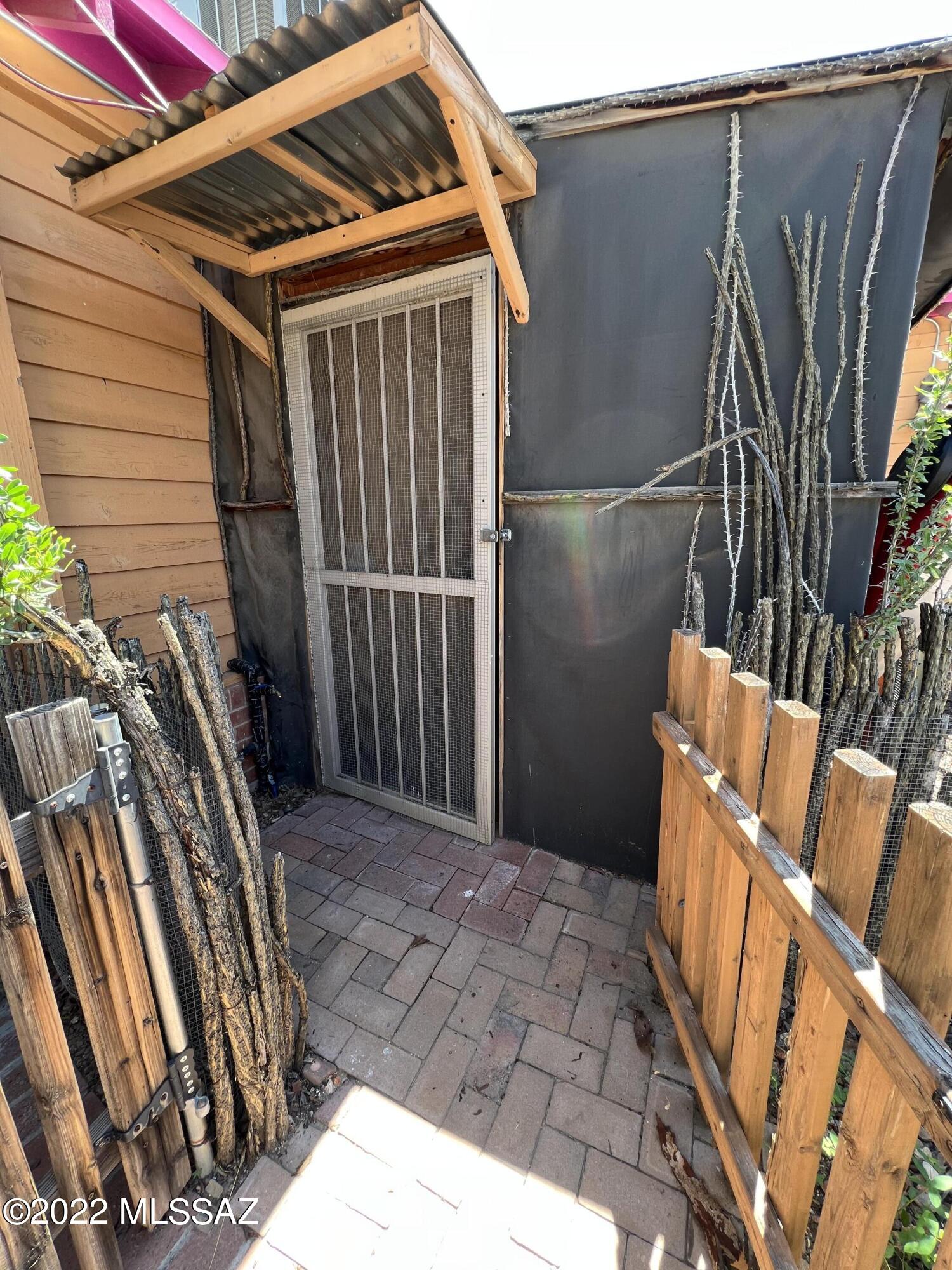 La Mirada (1-8) - Residential Lease