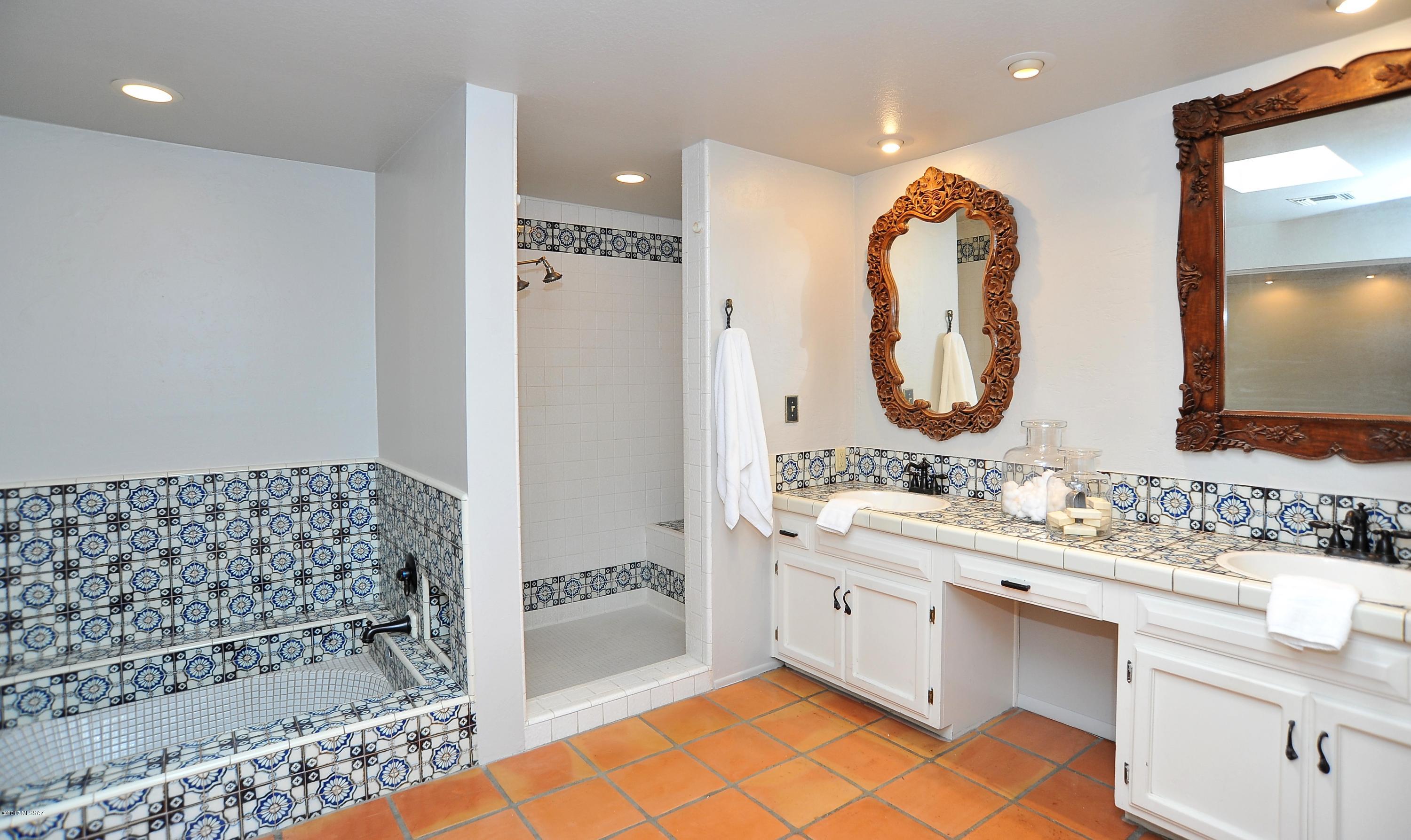 Catalina Foothills Estates NO. 5 - Residential
