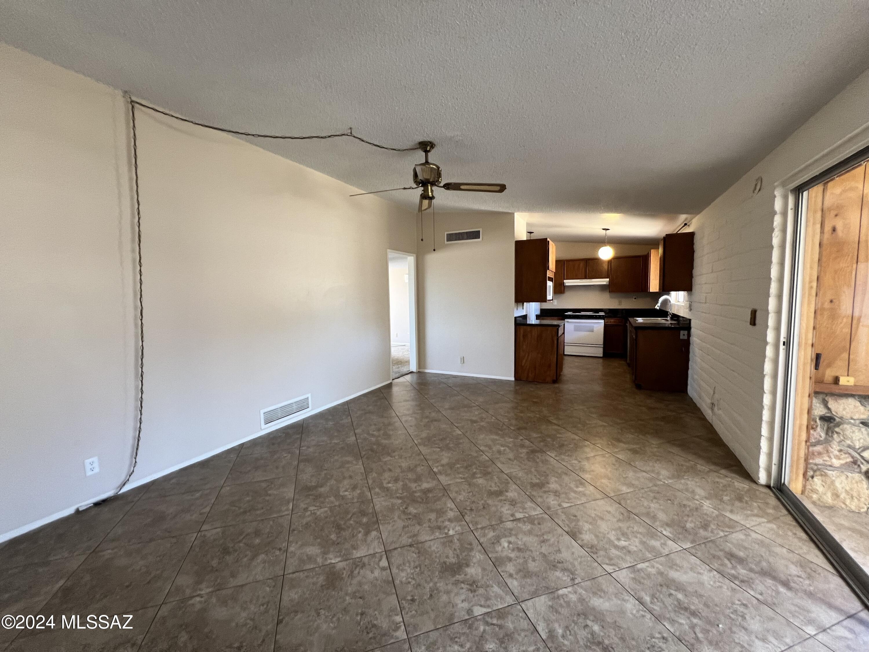 Sunset Manor(1-92) - Residential