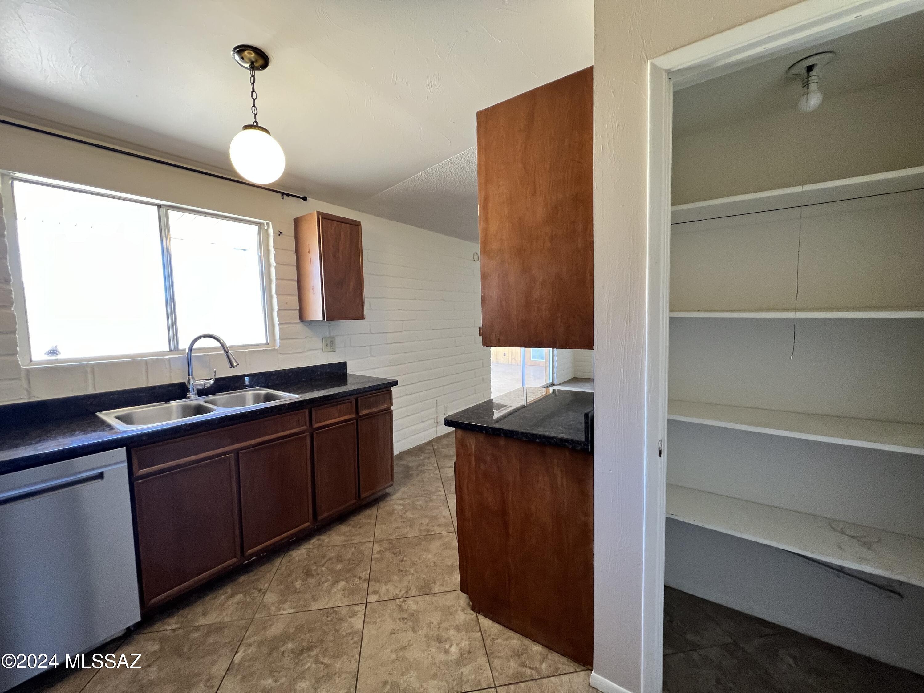 Sunset Manor(1-92) - Residential