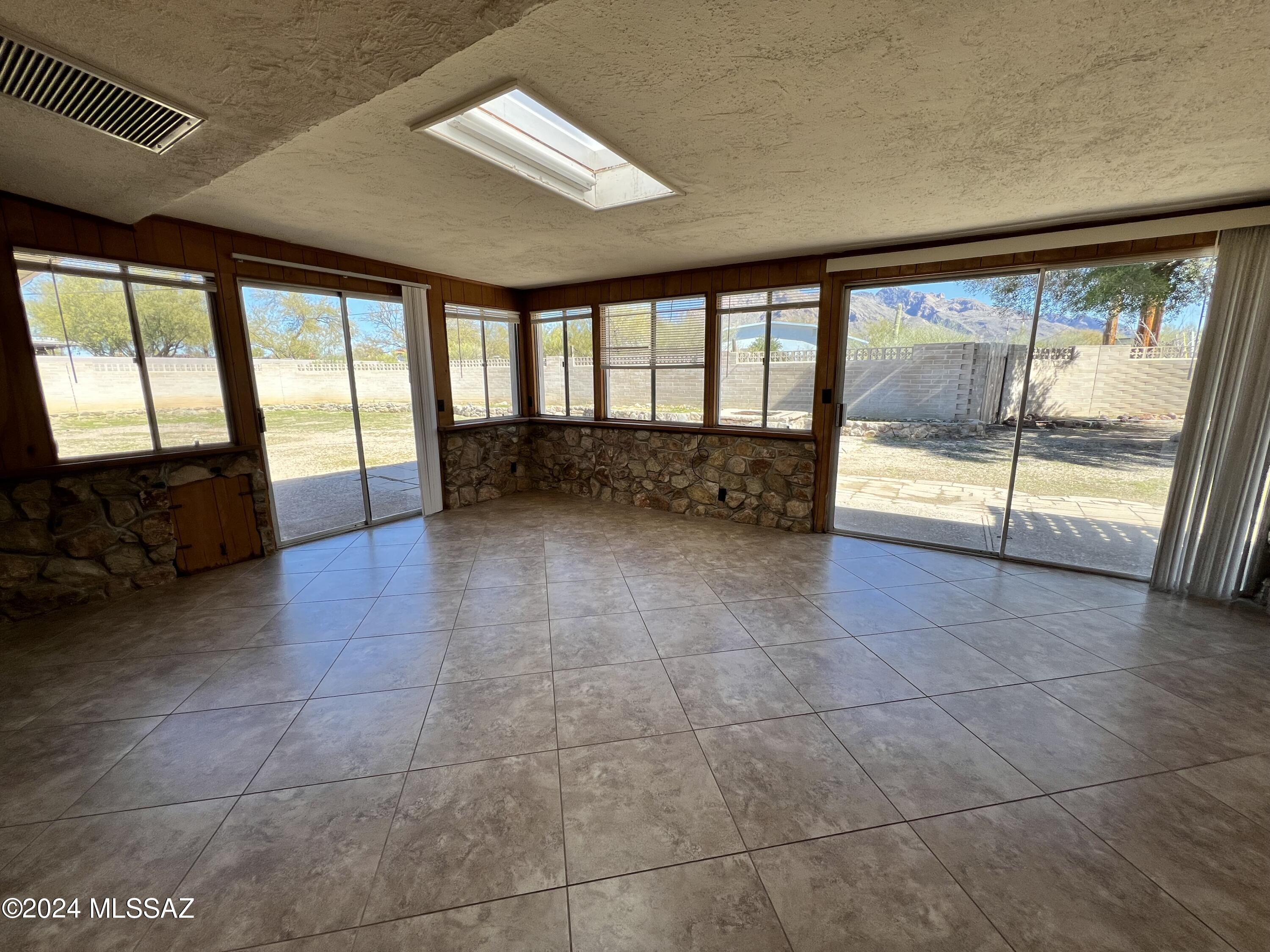 Sunset Manor(1-92) - Residential