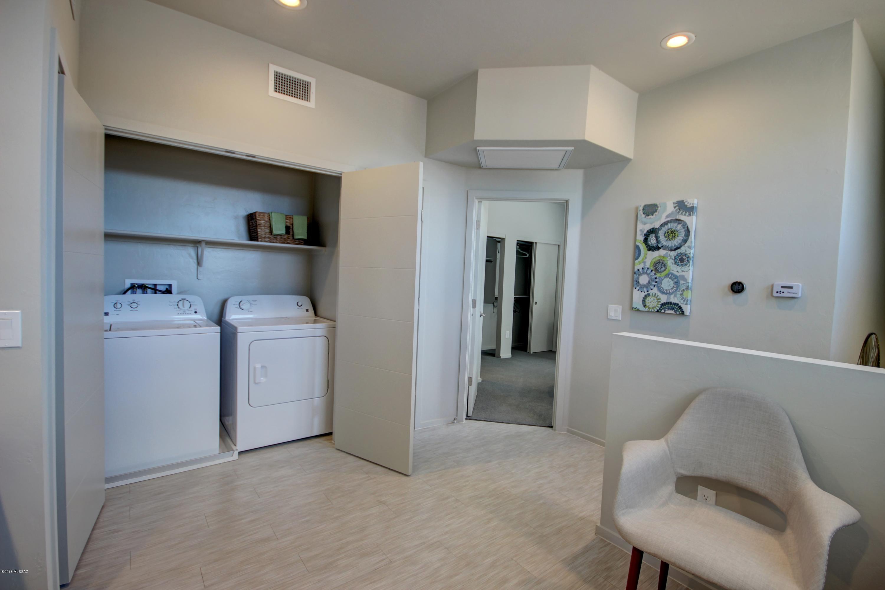 Camino Modern SQ20180120608 - Residential