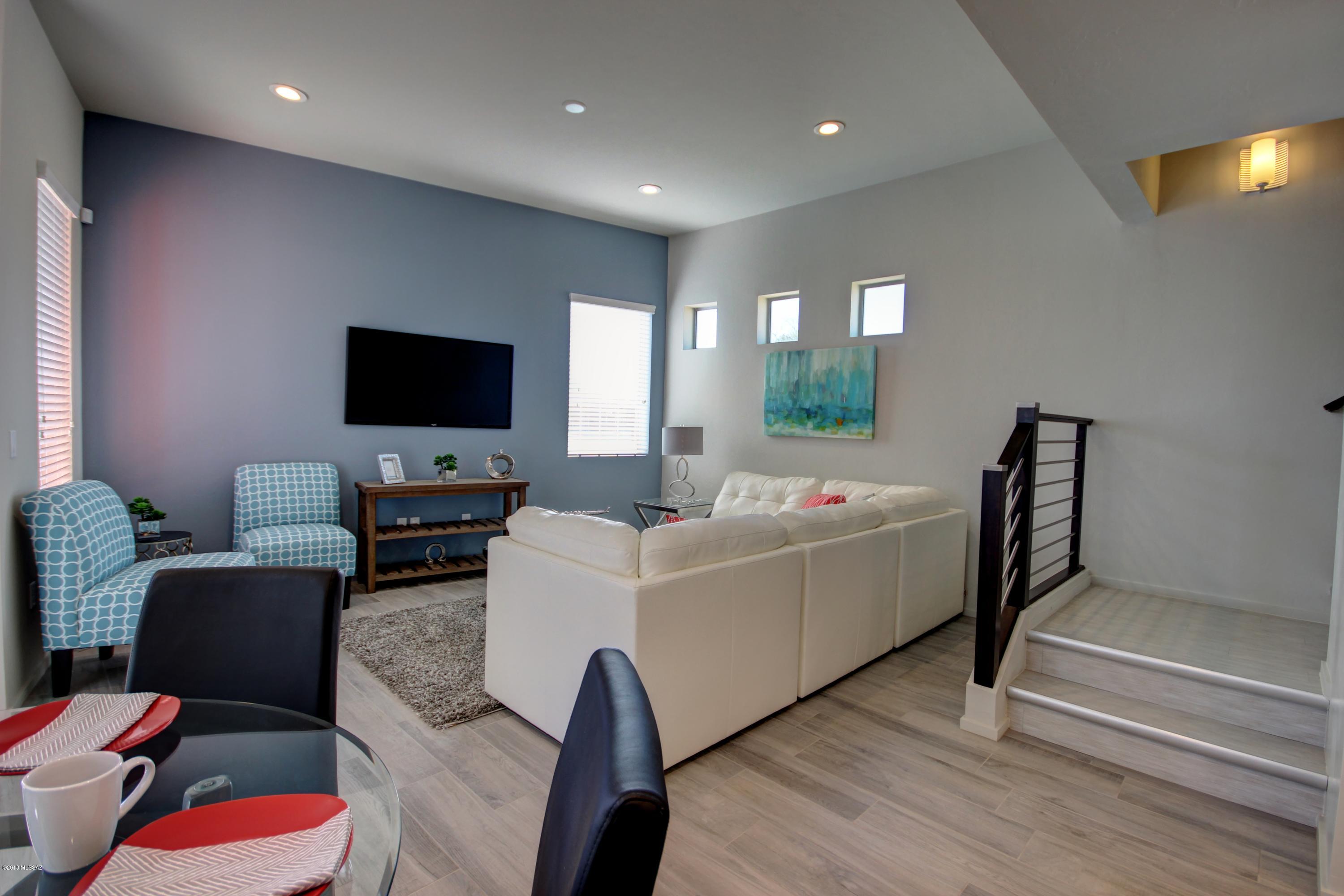 Camino Modern SQ20180120608 - Residential