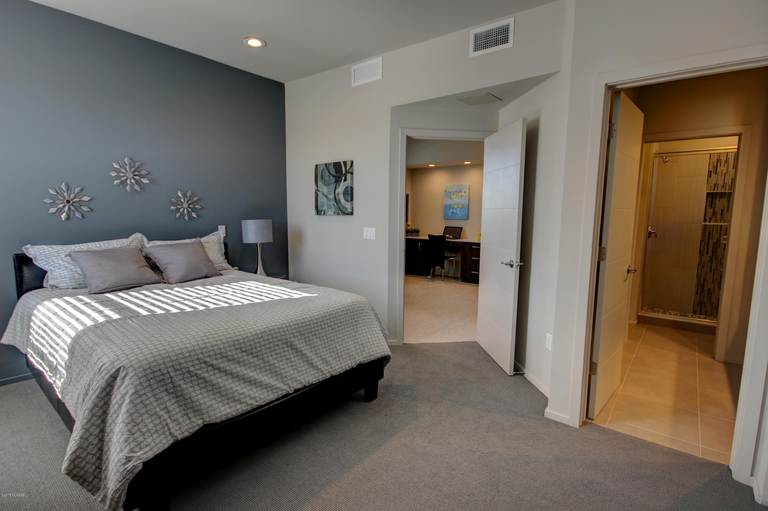 Camino Modern SQ20180120608 - Residential