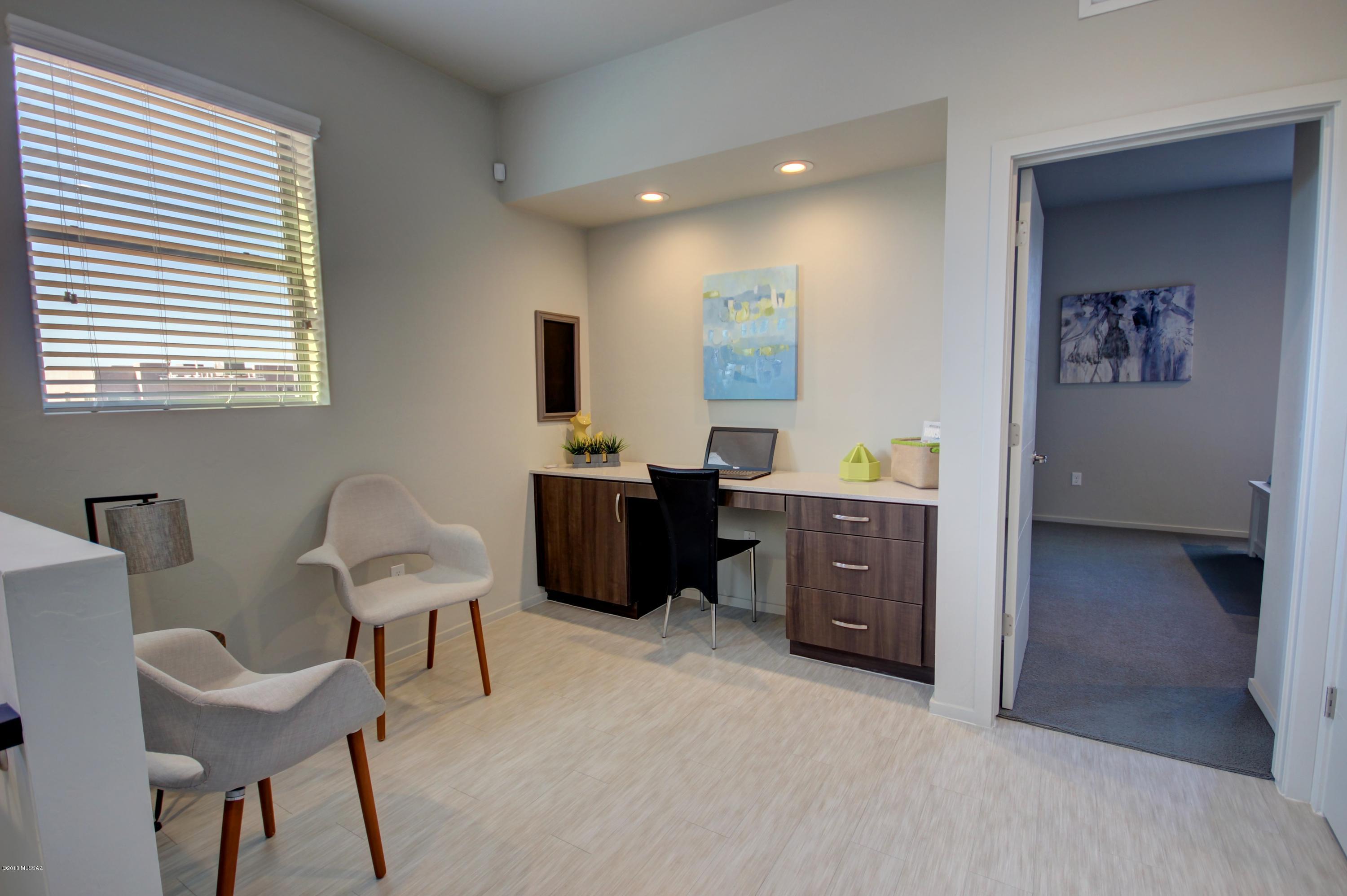 Camino Modern SQ20180120608 - Residential