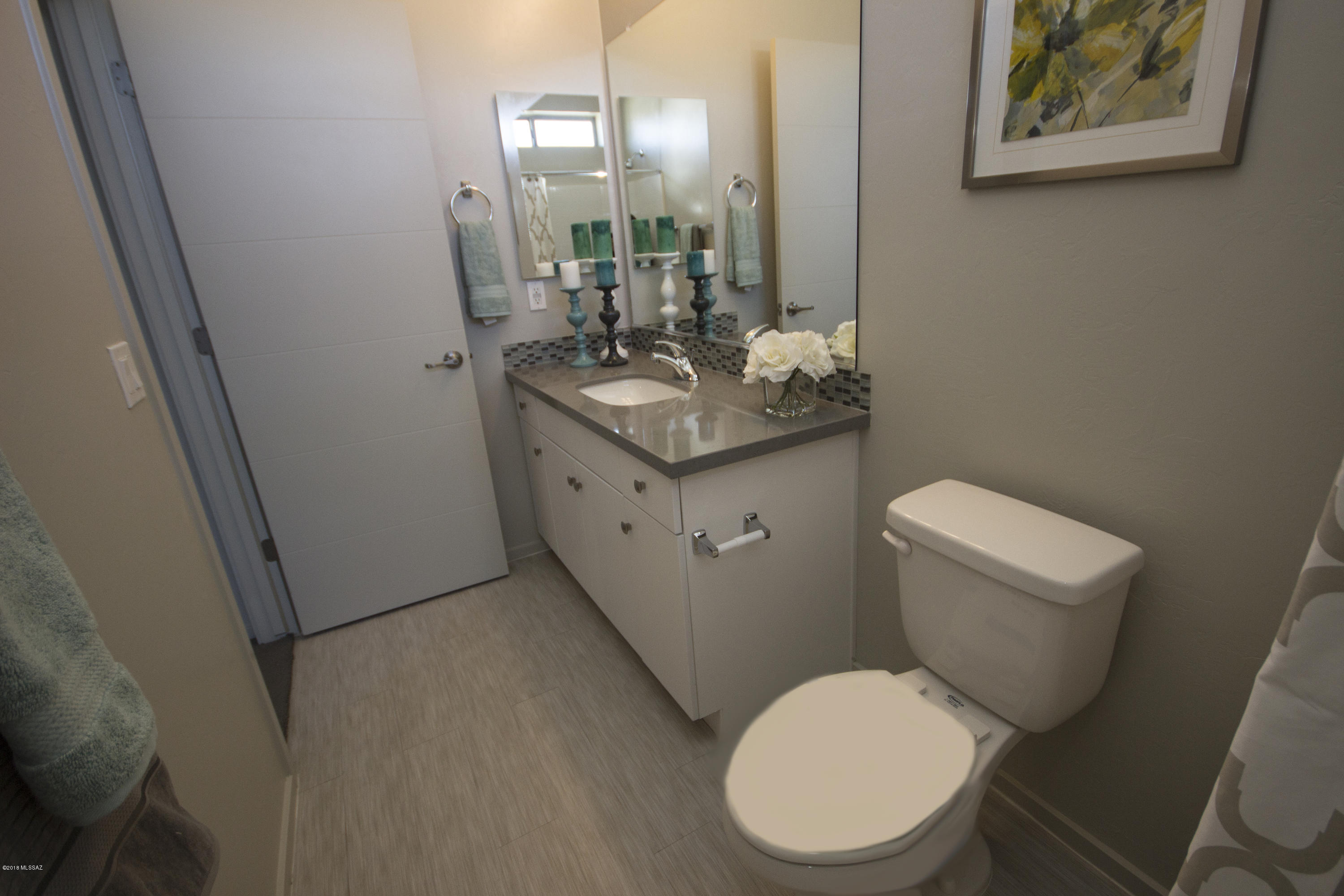 Camino Modern SQ20180120608 - Residential