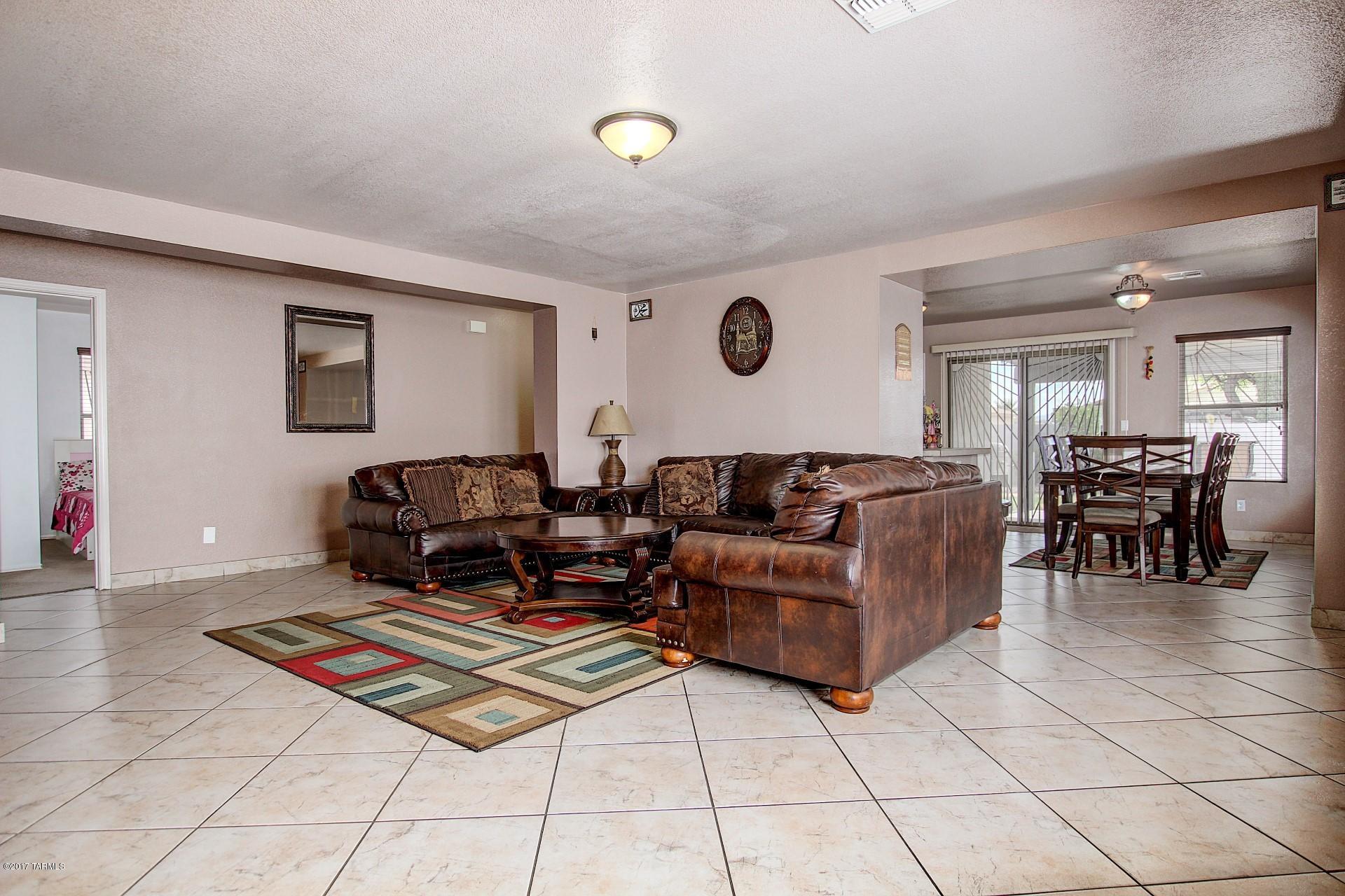 Pantano Heights (1-123) - Residential