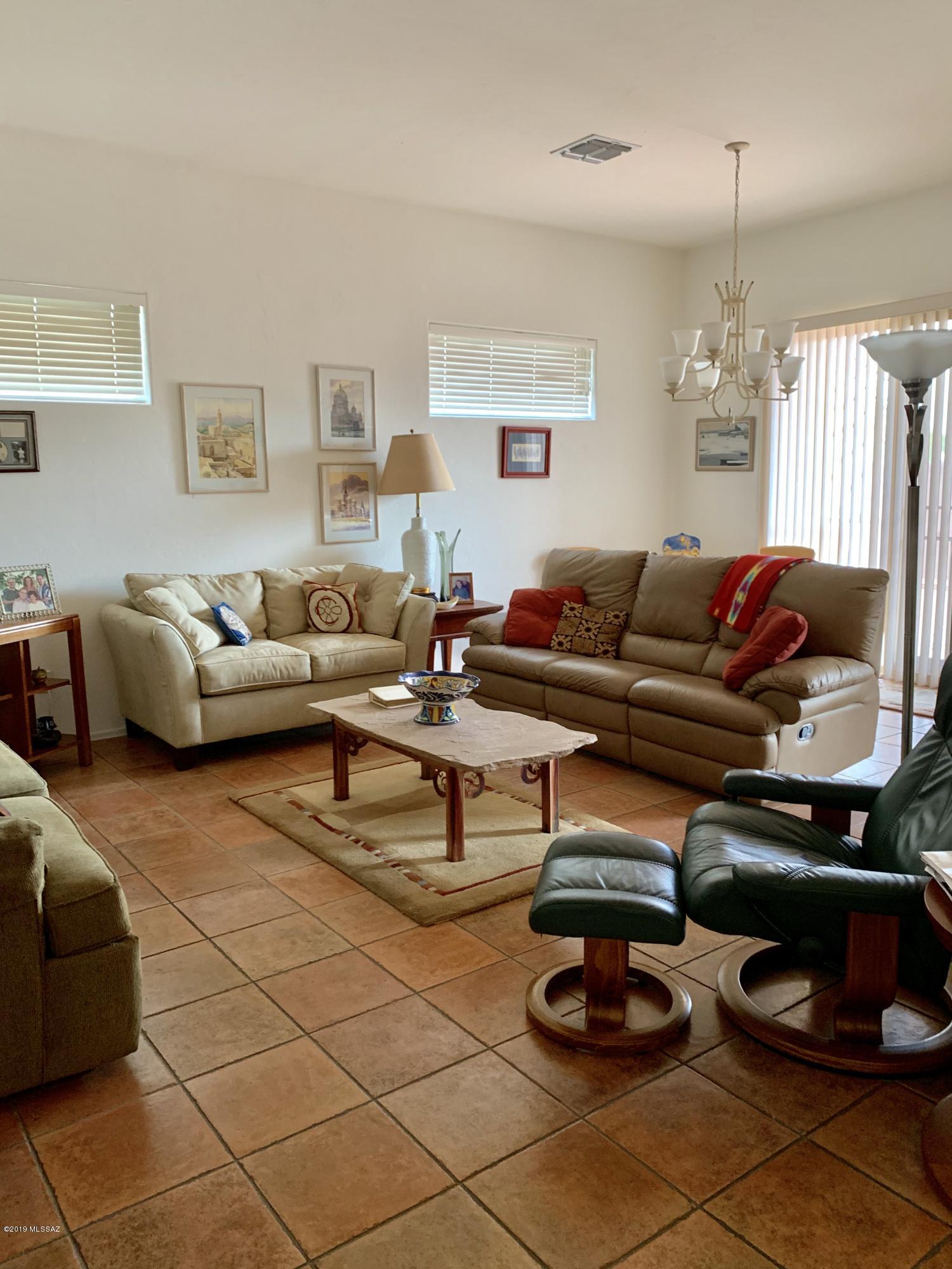 Rancho Esperero (1-343) - Residential