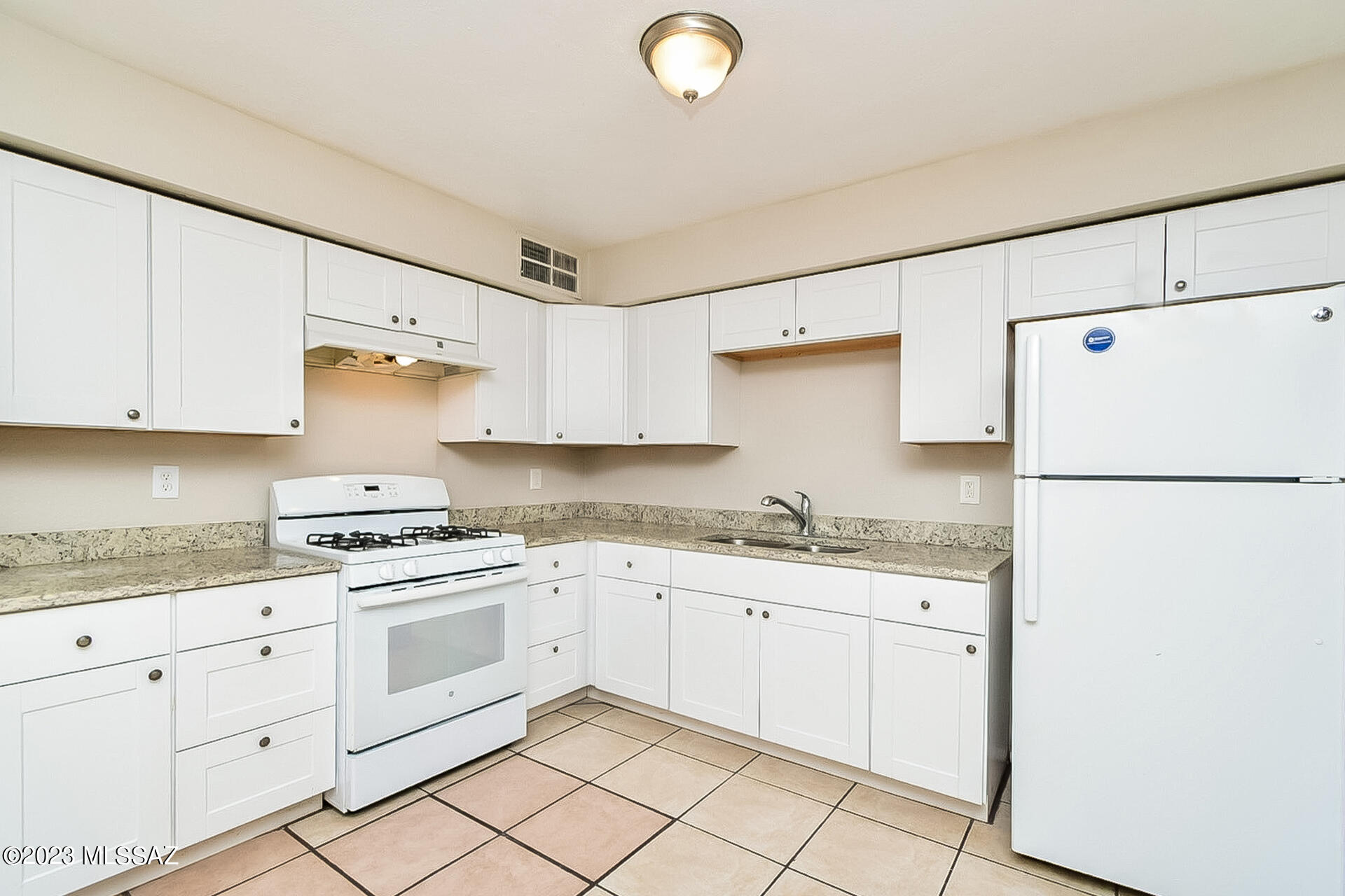 Park El Monte - Residential Lease