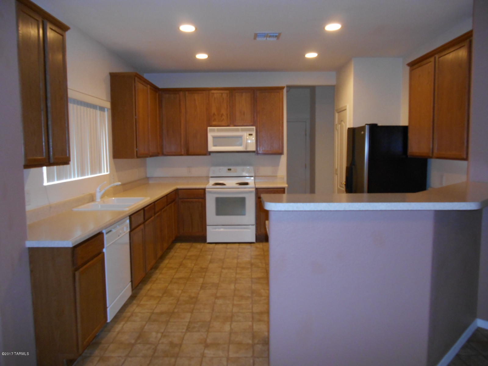 Tierra Vista Phase I (99-285,299-309,372-383) - Residential Lease