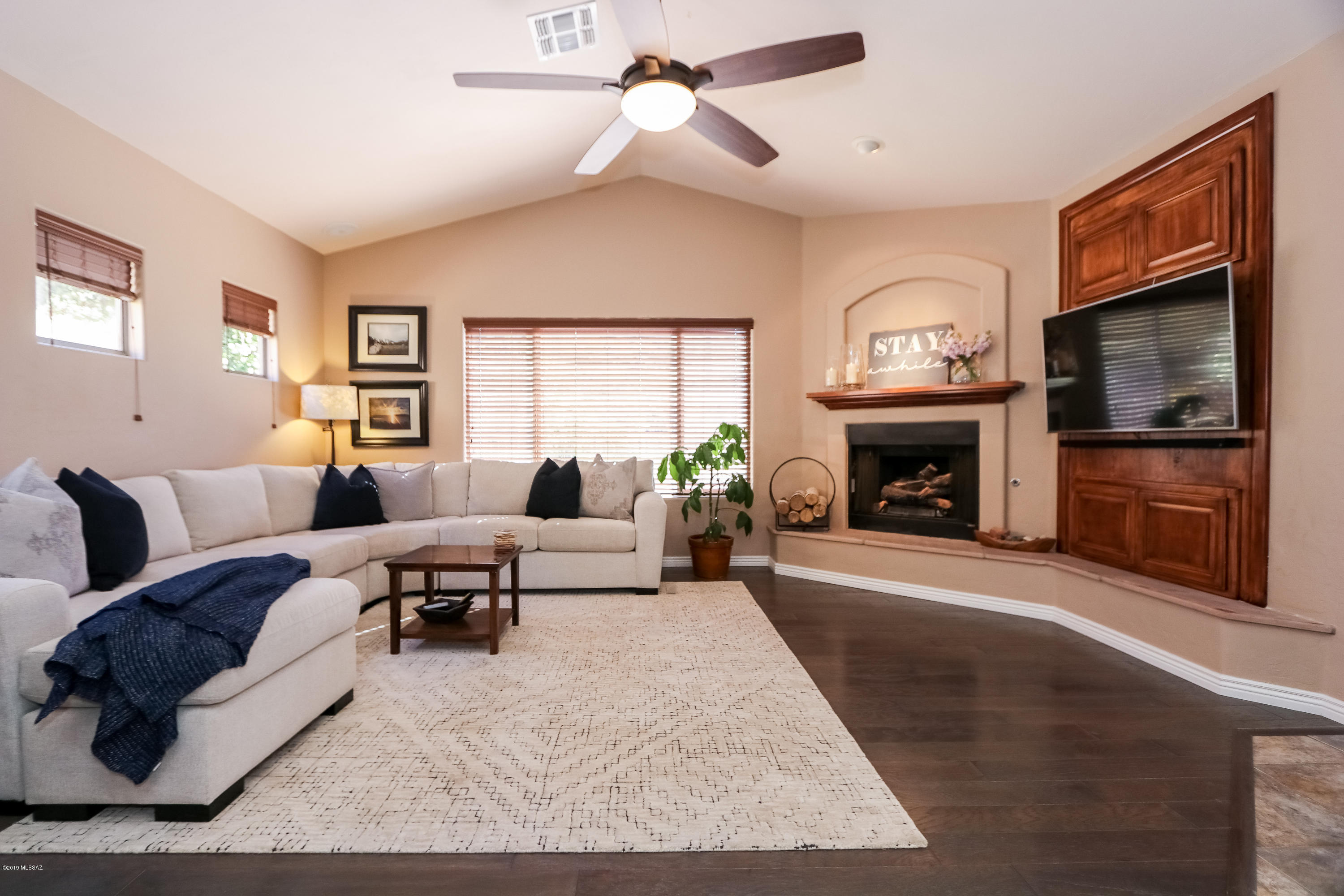 Sabino Mountain (1-290) - Residential