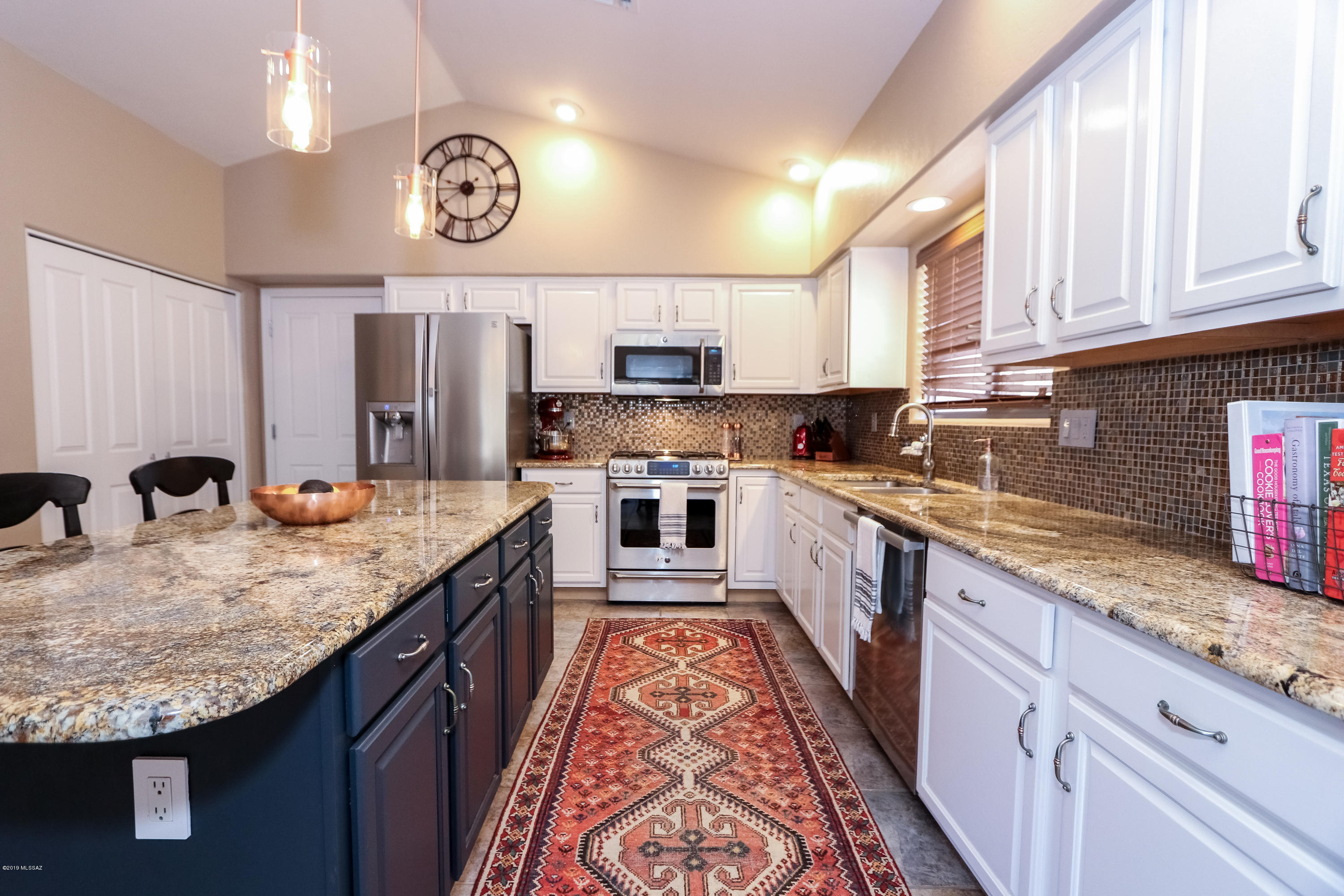 Sabino Mountain (1-290) - Residential