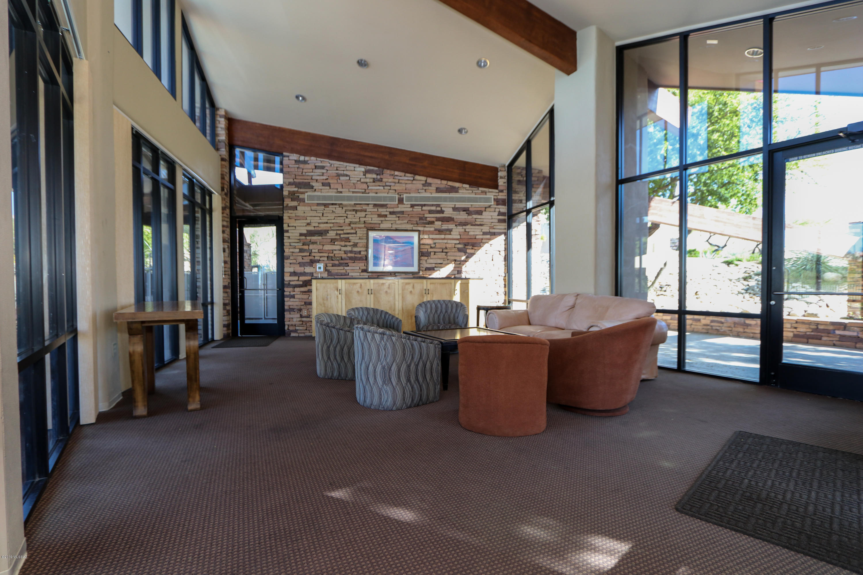 Sabino Mountain (1-290) - Residential