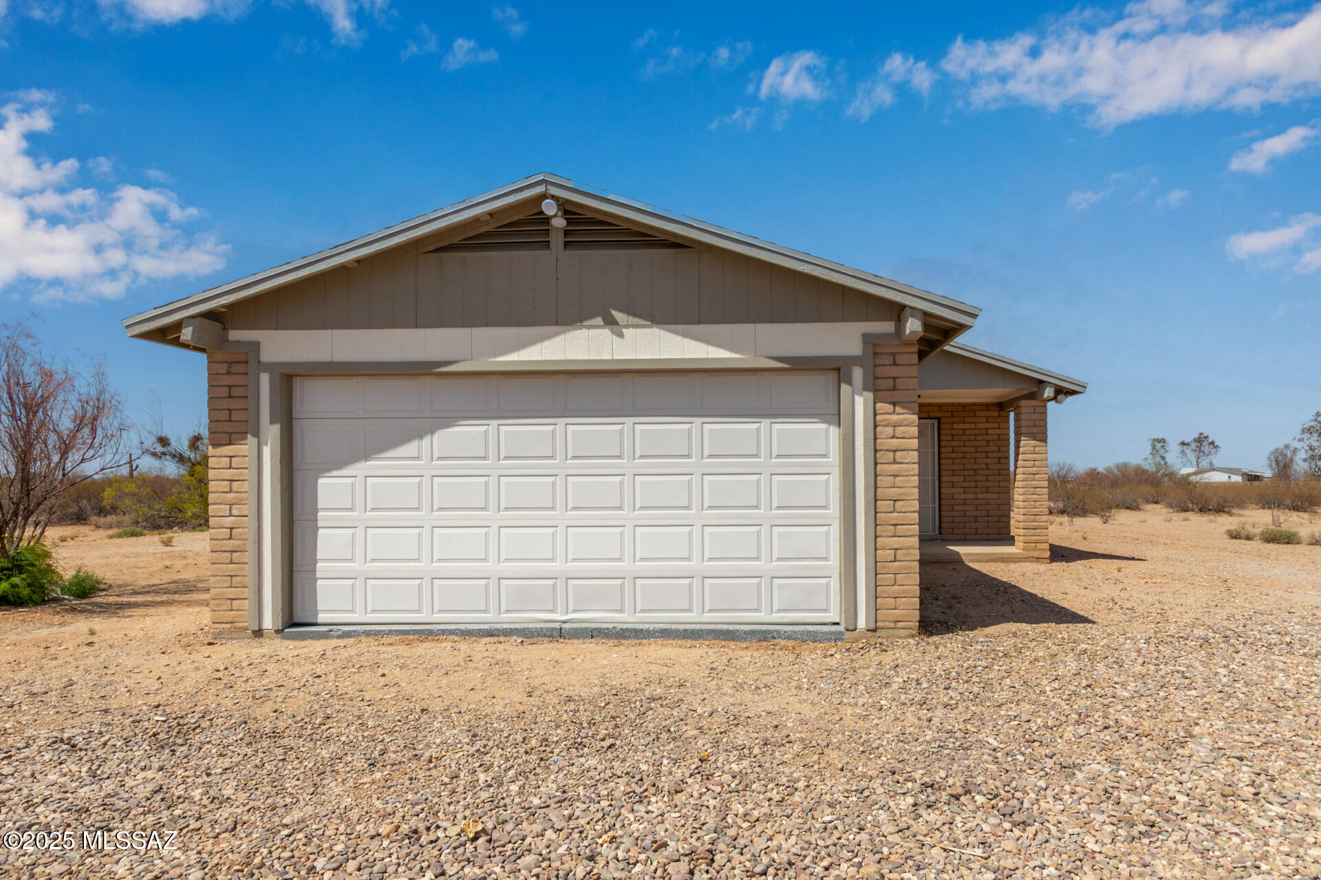 Fabulously updated and move-in ready! This 2-bed, 2-bath home on an expansive 4.14 acres boasts stunning mountain views and a long list of upgrades: new tile flooring, carpet, lighting, hardware, door locks, vanities, tile-surround baths, interior/exterior paint, new exterior siding, and all new shut-off valves. Enjoy an open layout with vaulted ceilings, a bright living area, and a well-equipped kitchen. Bonus features include a laundry closet and epoxy-finished garage. Peaceful setting, modern comfort—this is the one!
Owner/Agent