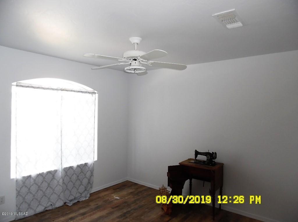 Thornydale Terrace(1-104) - Residential