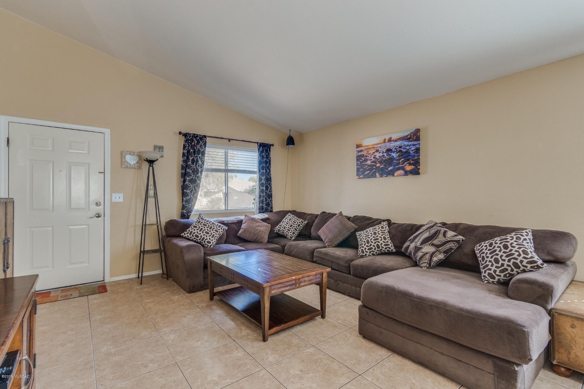 Elliott Homes At Rita Ranch (1-521) - Residential