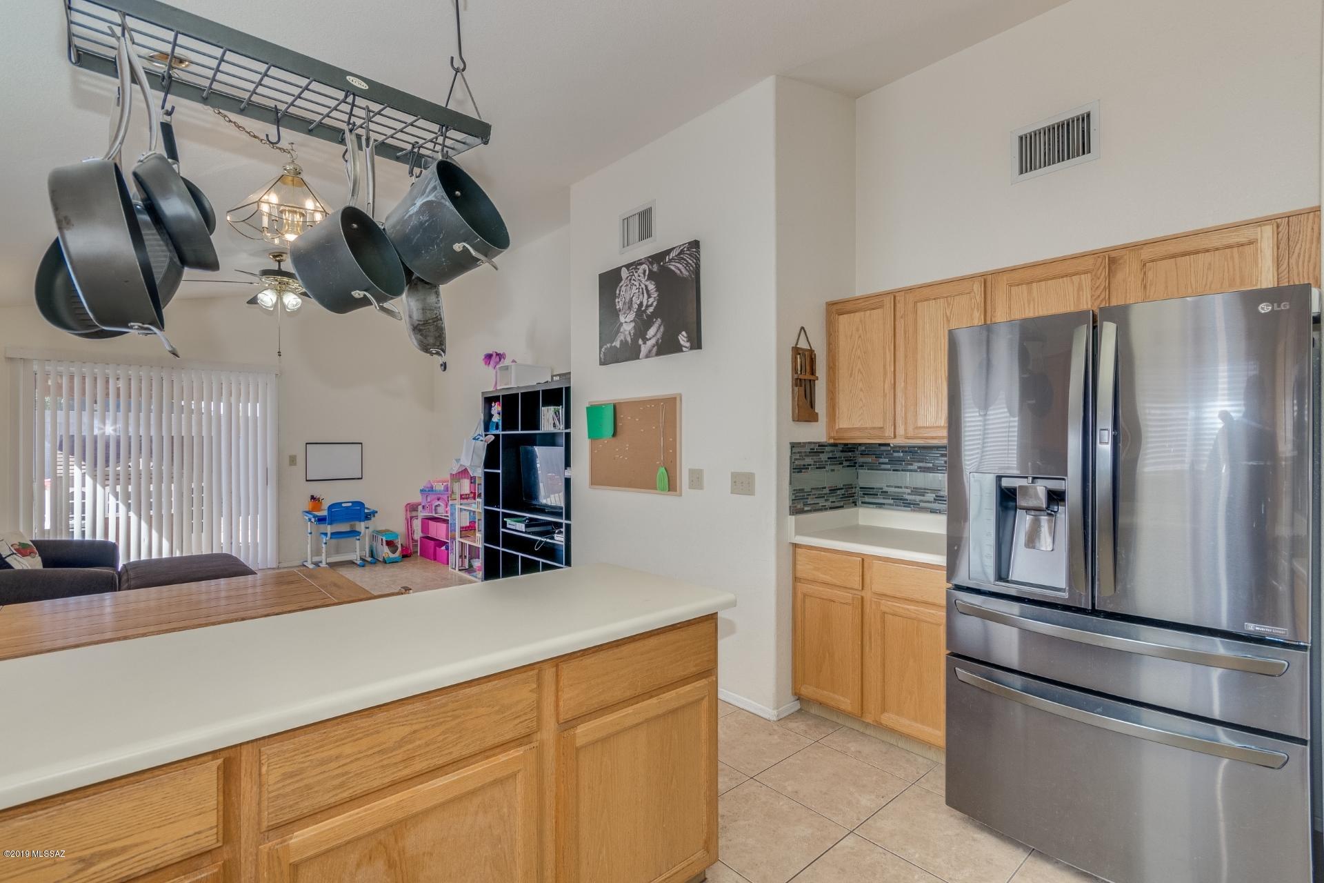 Elliott Homes At Rita Ranch (1-521) - Residential