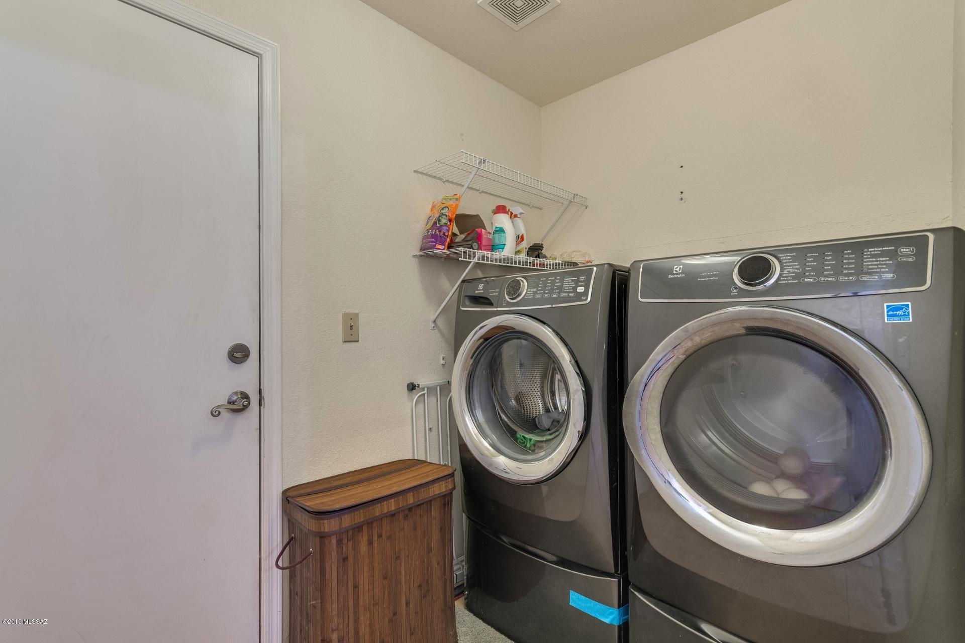 Elliott Homes At Rita Ranch (1-521) - Residential
