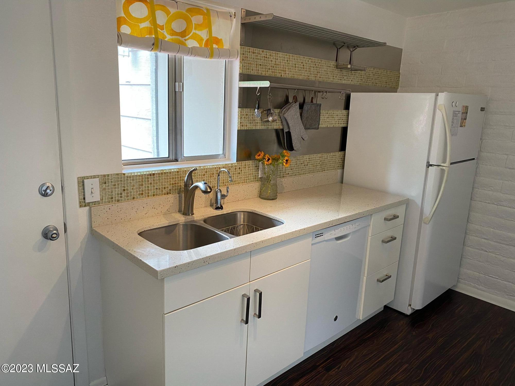 McCormick PlaceTwnhms Blk III (1-71) - Residential