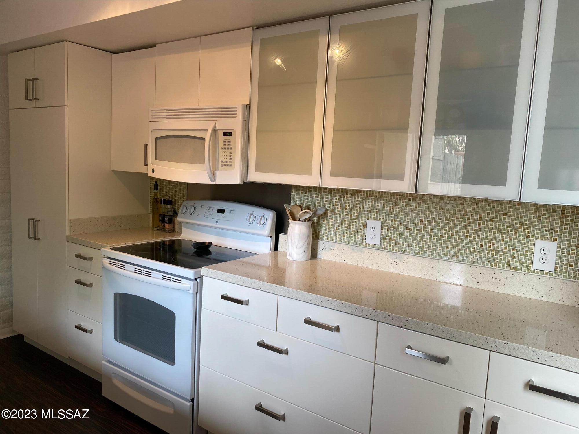 McCormick PlaceTwnhms Blk III (1-71) - Residential