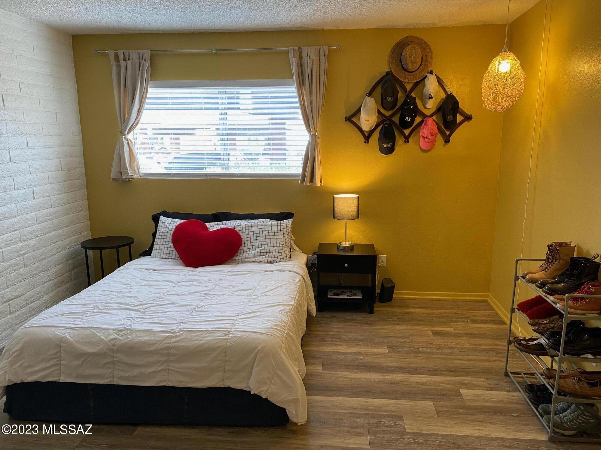 McCormick PlaceTwnhms Blk III (1-71) - Residential