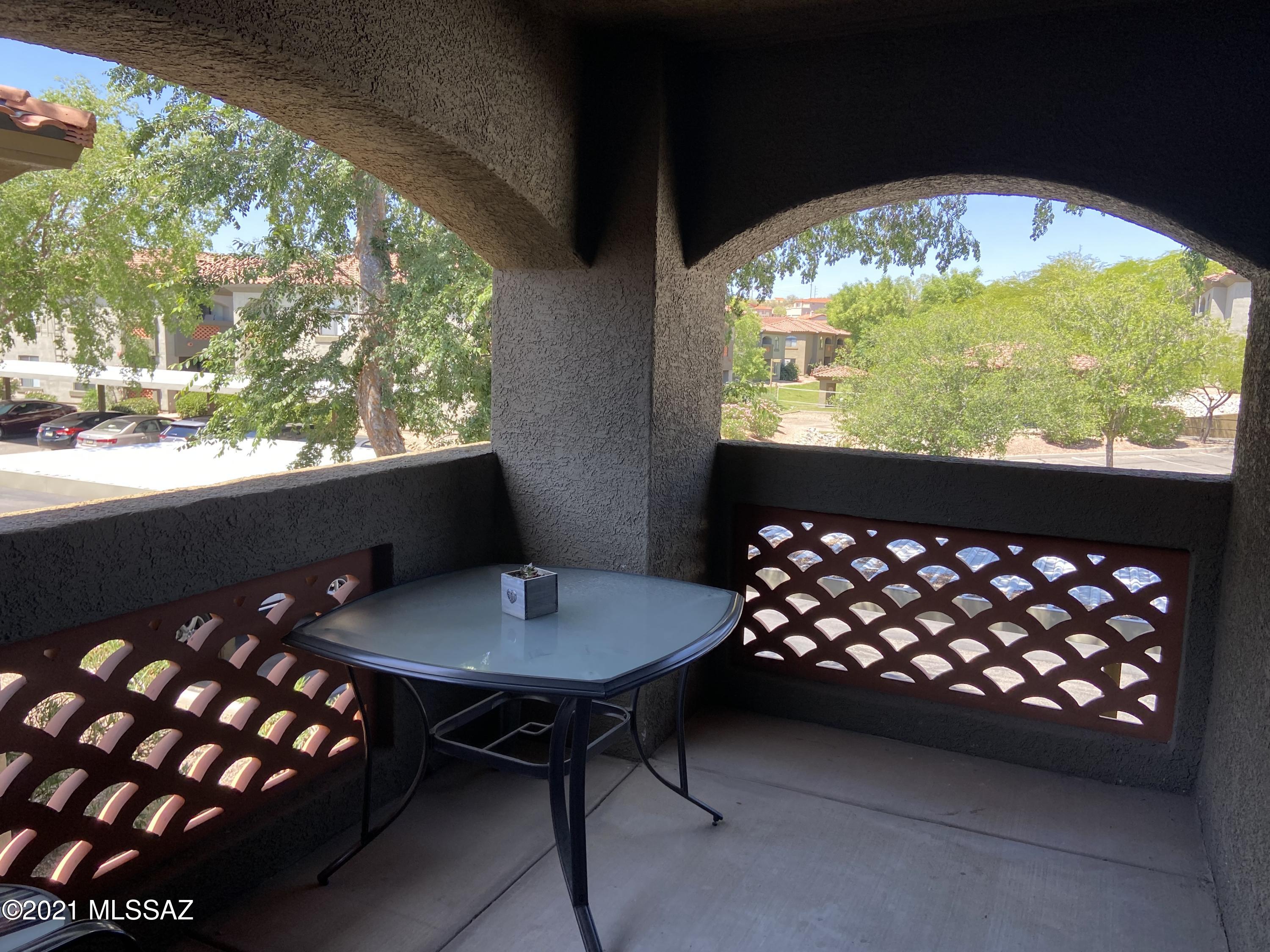 Veranda at Ventana Condominiums - Residential