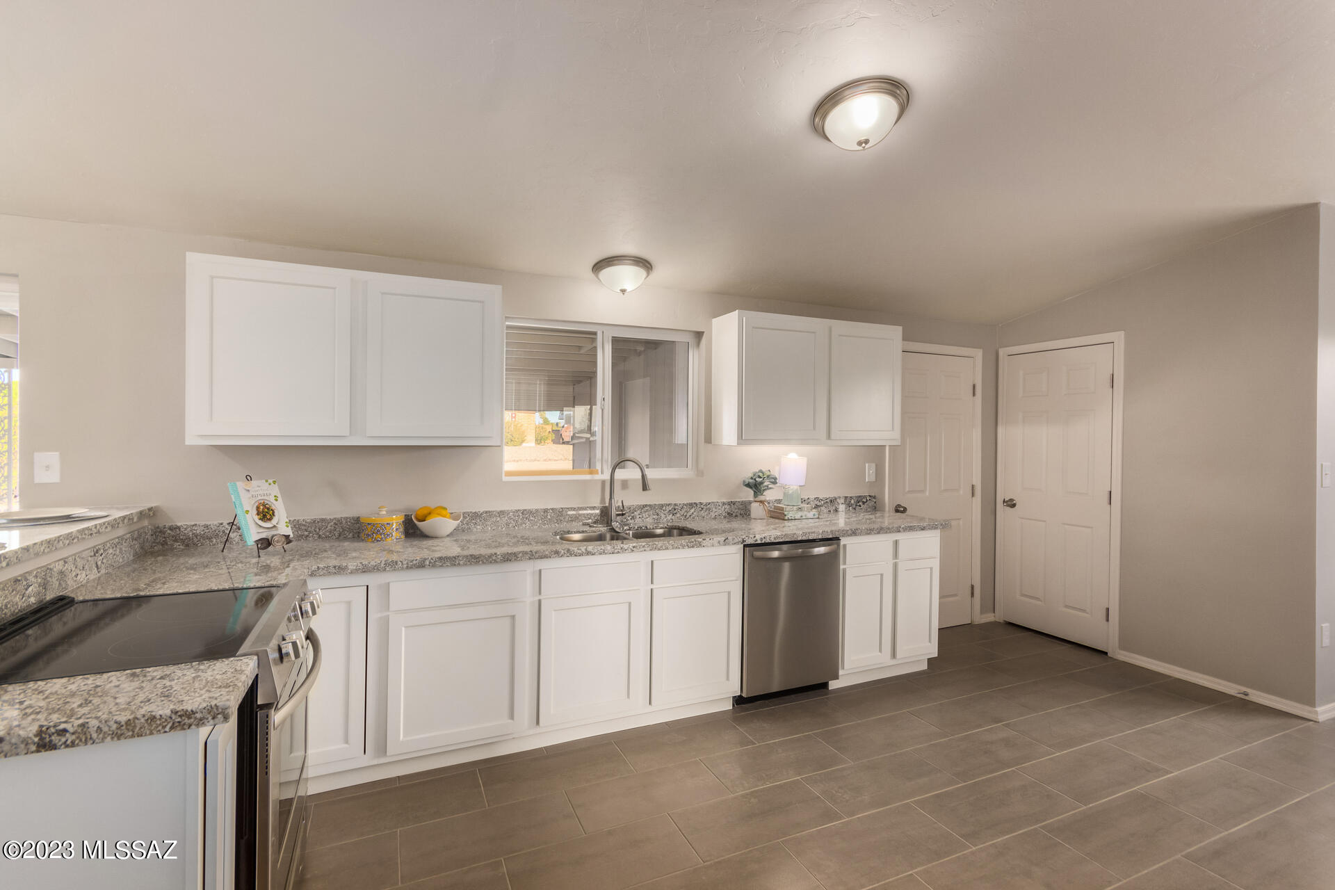 Rolling Hills NO. 2 - Residential Lease