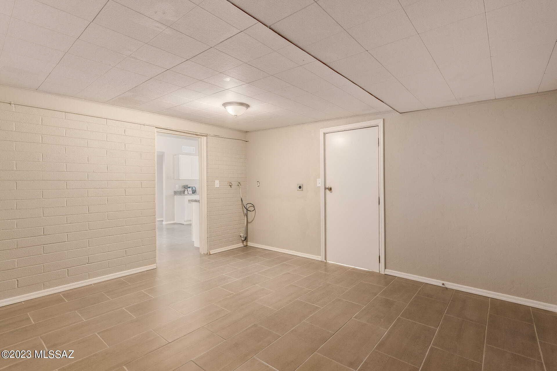 Rolling Hills NO. 2 - Residential Lease