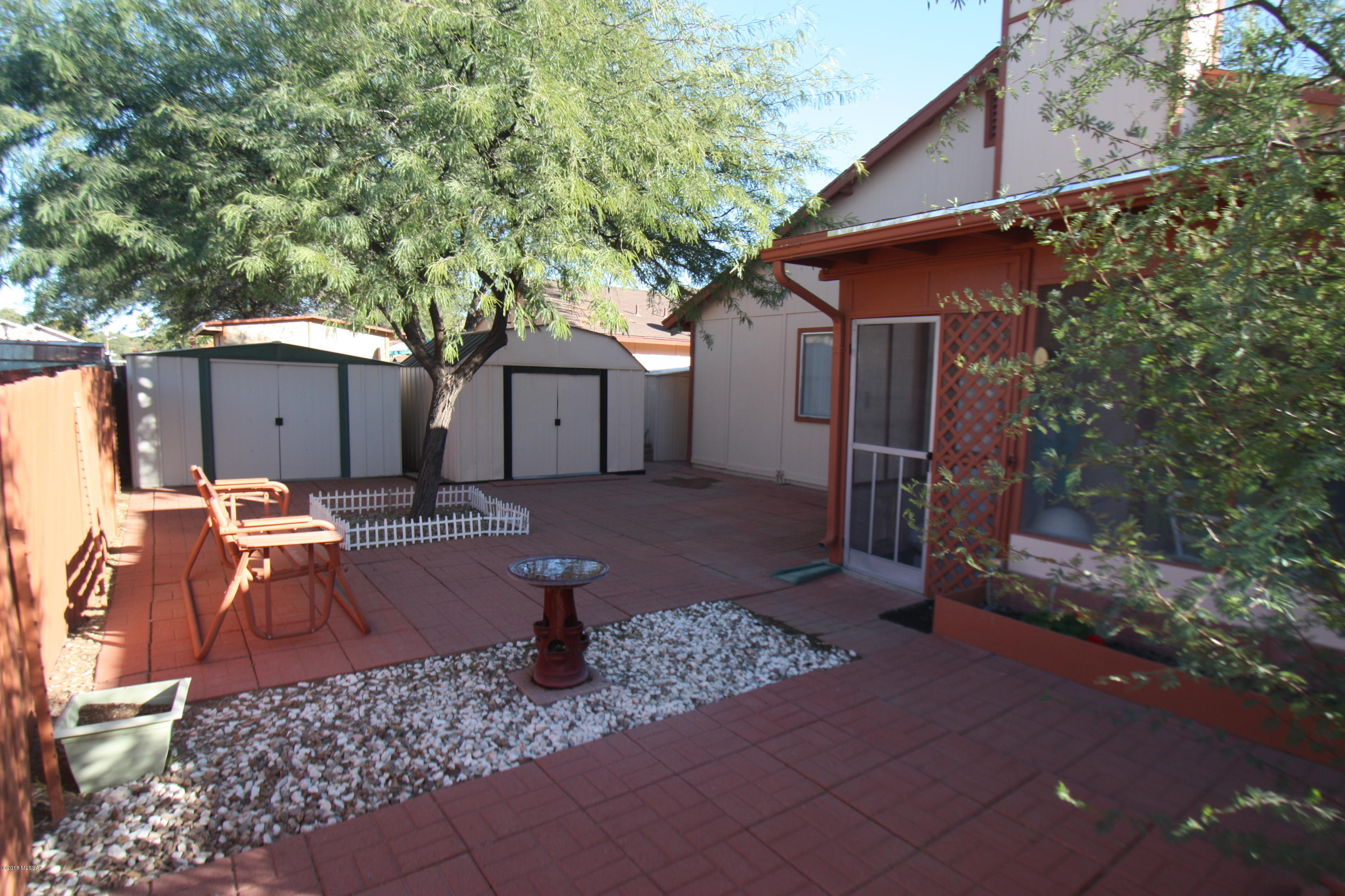 Los Olivos Est II (25-84) - Residential