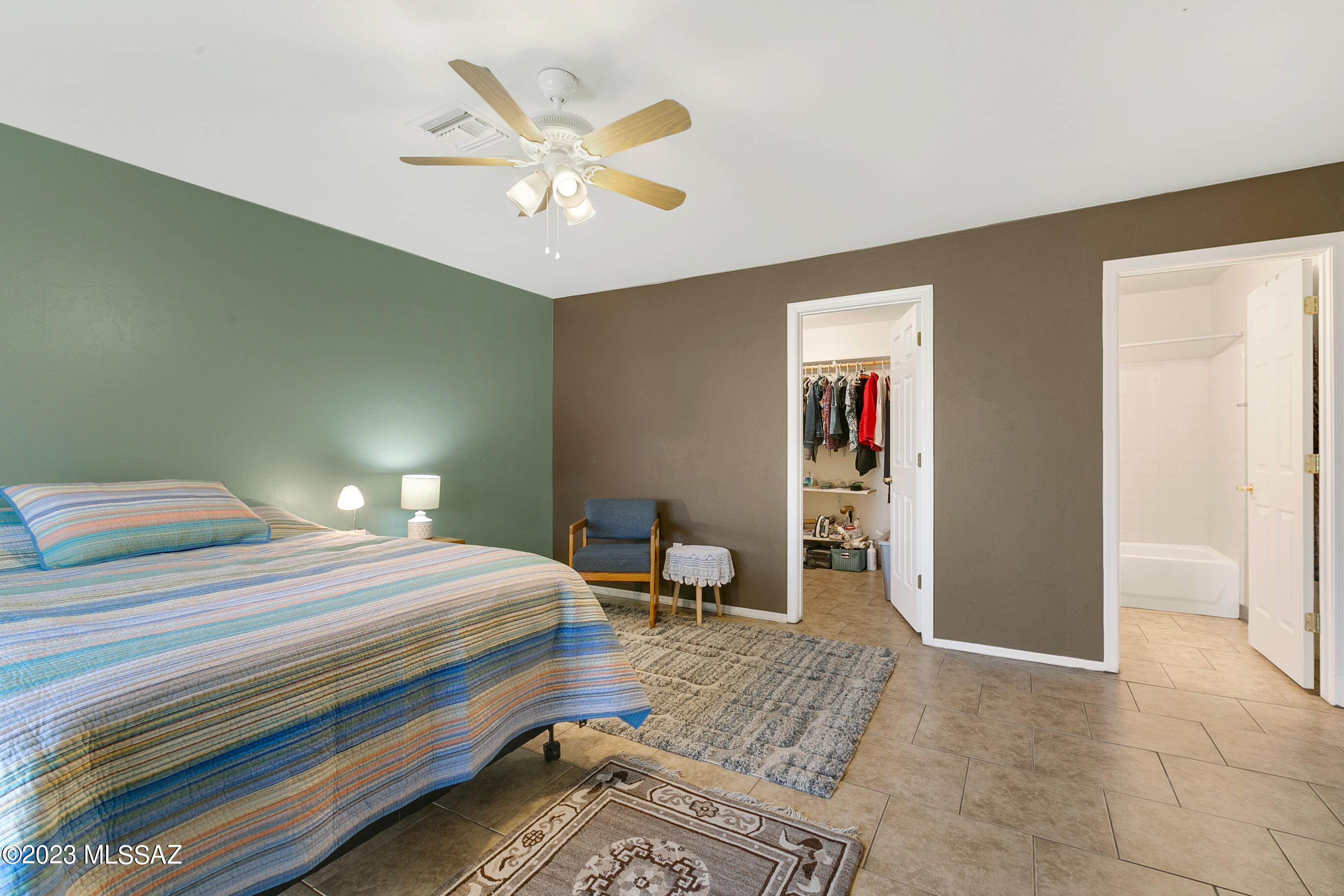 Sunset Foothills Condos (1-201) - Residential