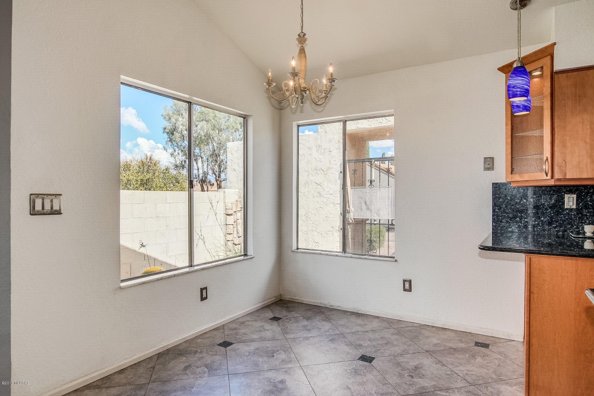 Saddlewood Villas (1-102) - Residential