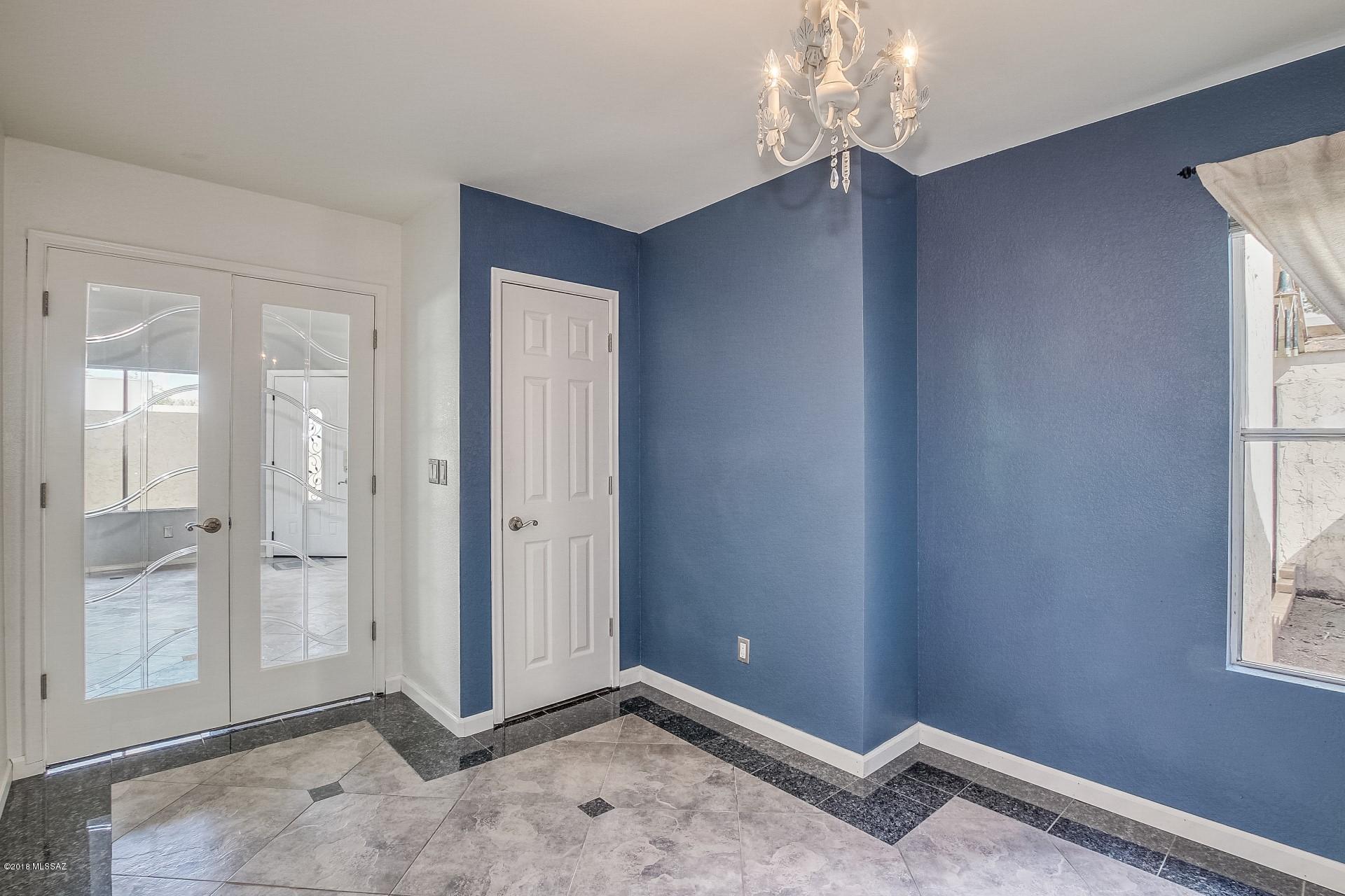 Saddlewood Villas (1-102) - Residential