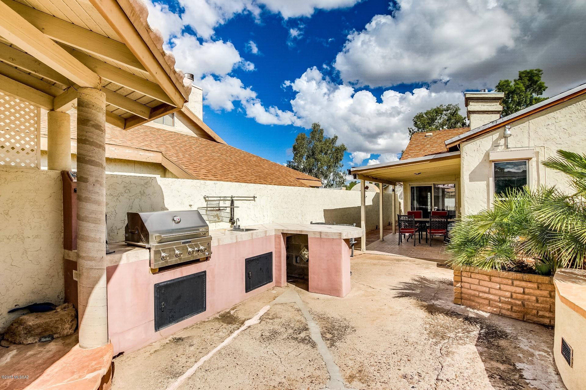 Saddlewood Villas (1-102) - Residential