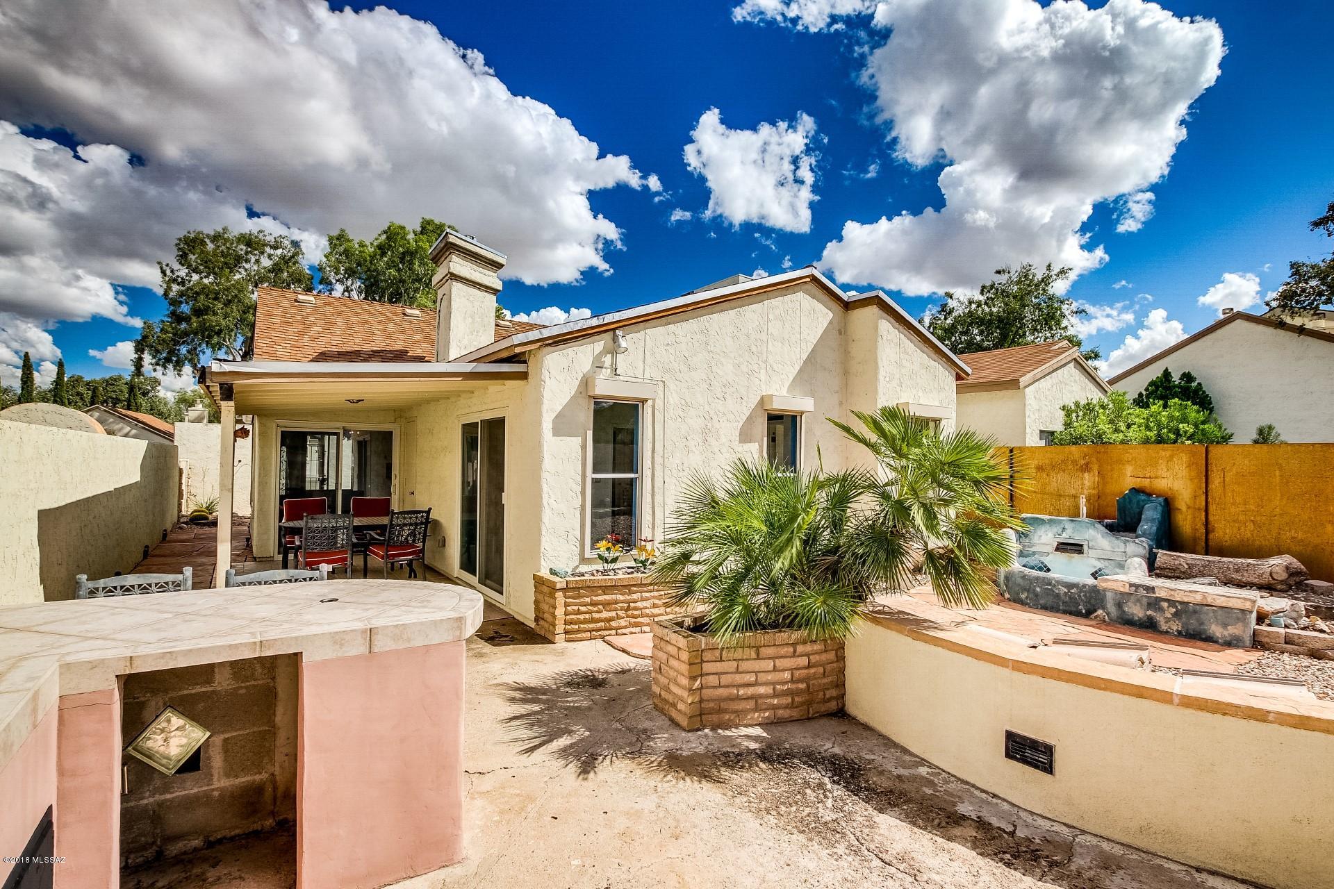 Saddlewood Villas (1-102) - Residential