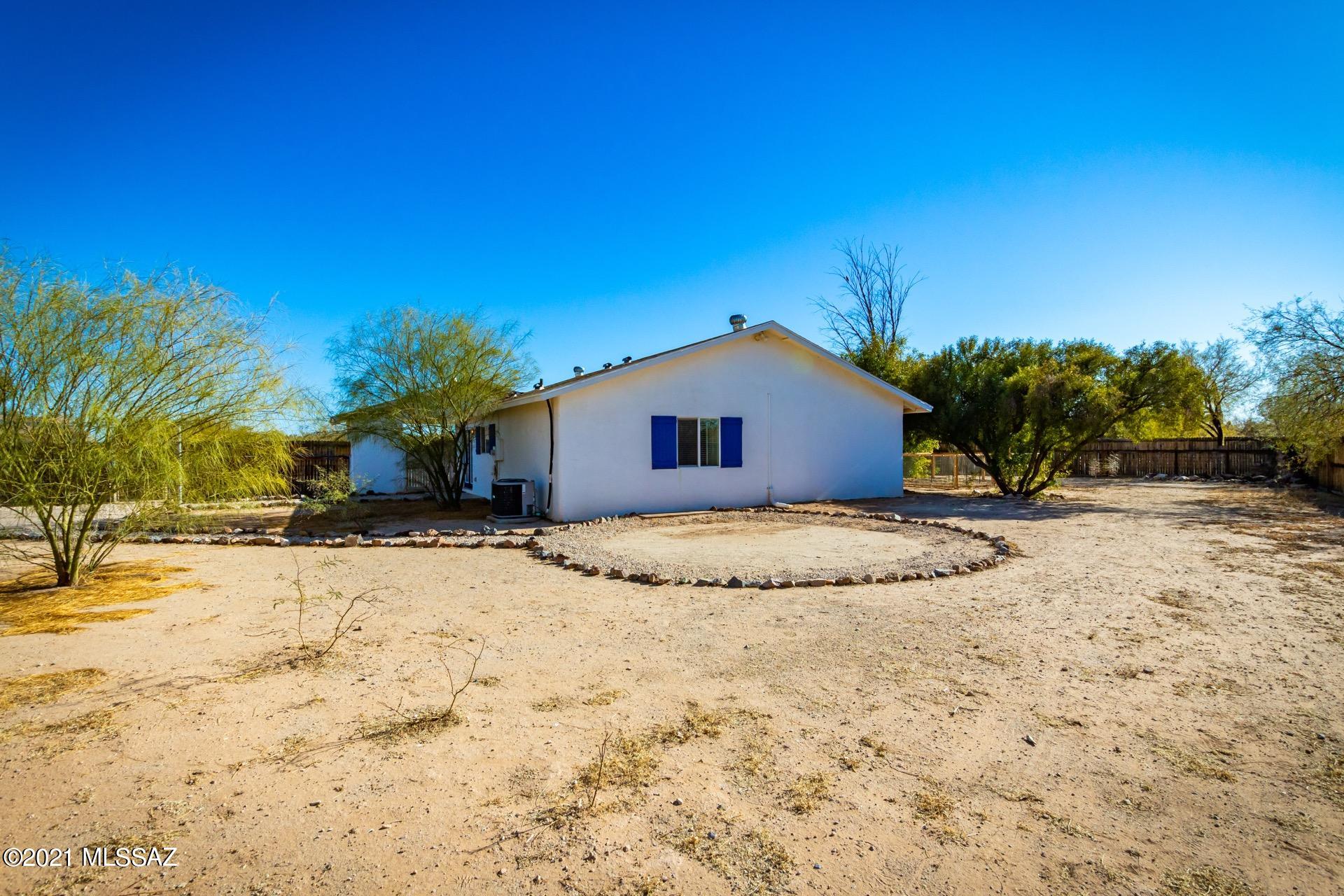 White Fence Farms (1-65) - Residential